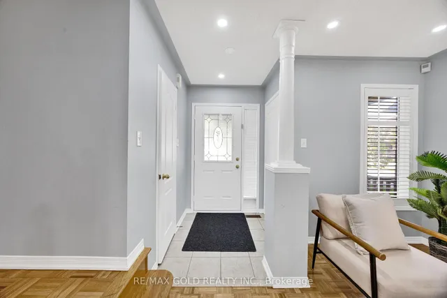 3 Marbleseed Cres, Brampton 5