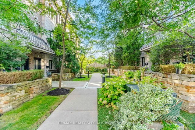 1812 Burnhamthorpe Rd #112, Mississauga 2