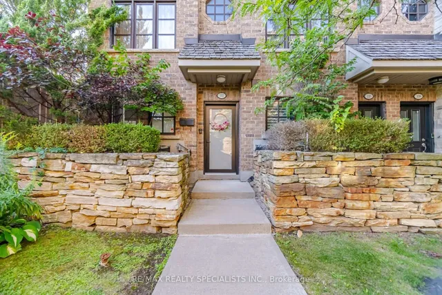 1812 Burnhamthorpe Rd #112, Mississauga 3