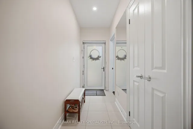 1812 Burnhamthorpe Rd #112, Mississauga 5