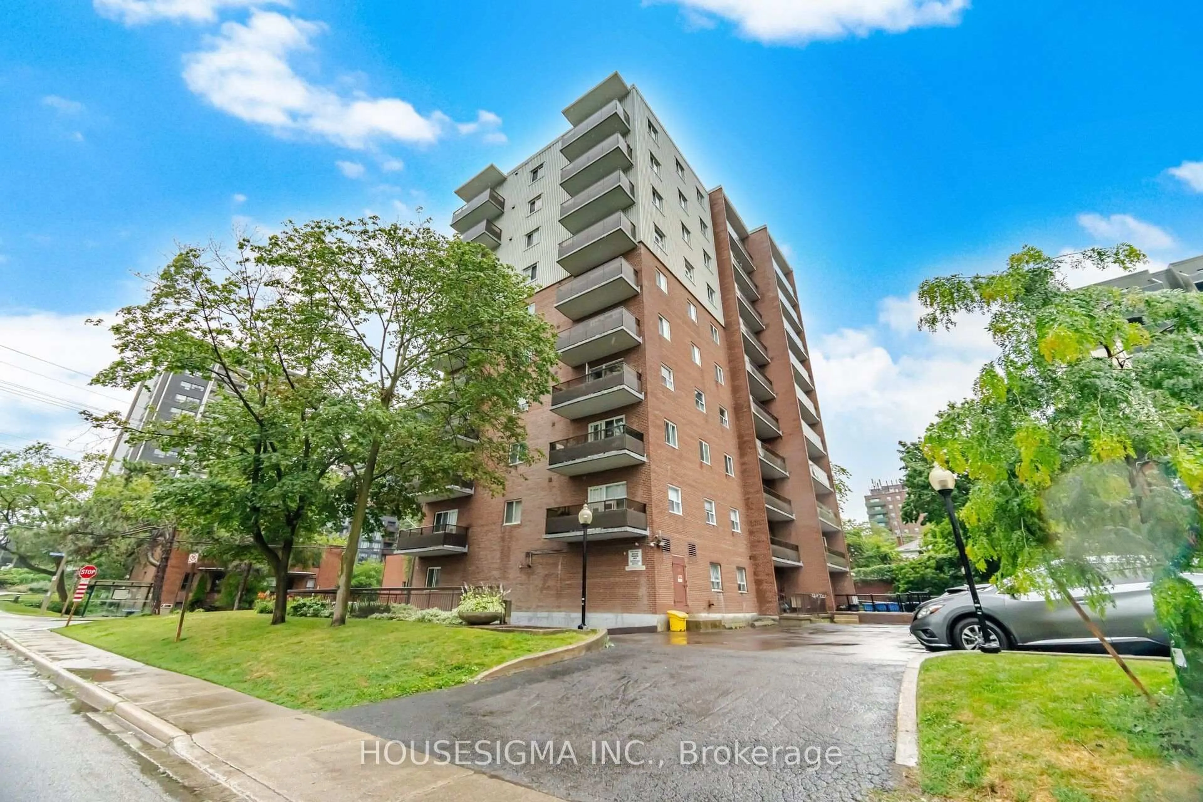 Unknown for 15 Elizabeth St #801, Mississauga Ontario L5G 2Z3