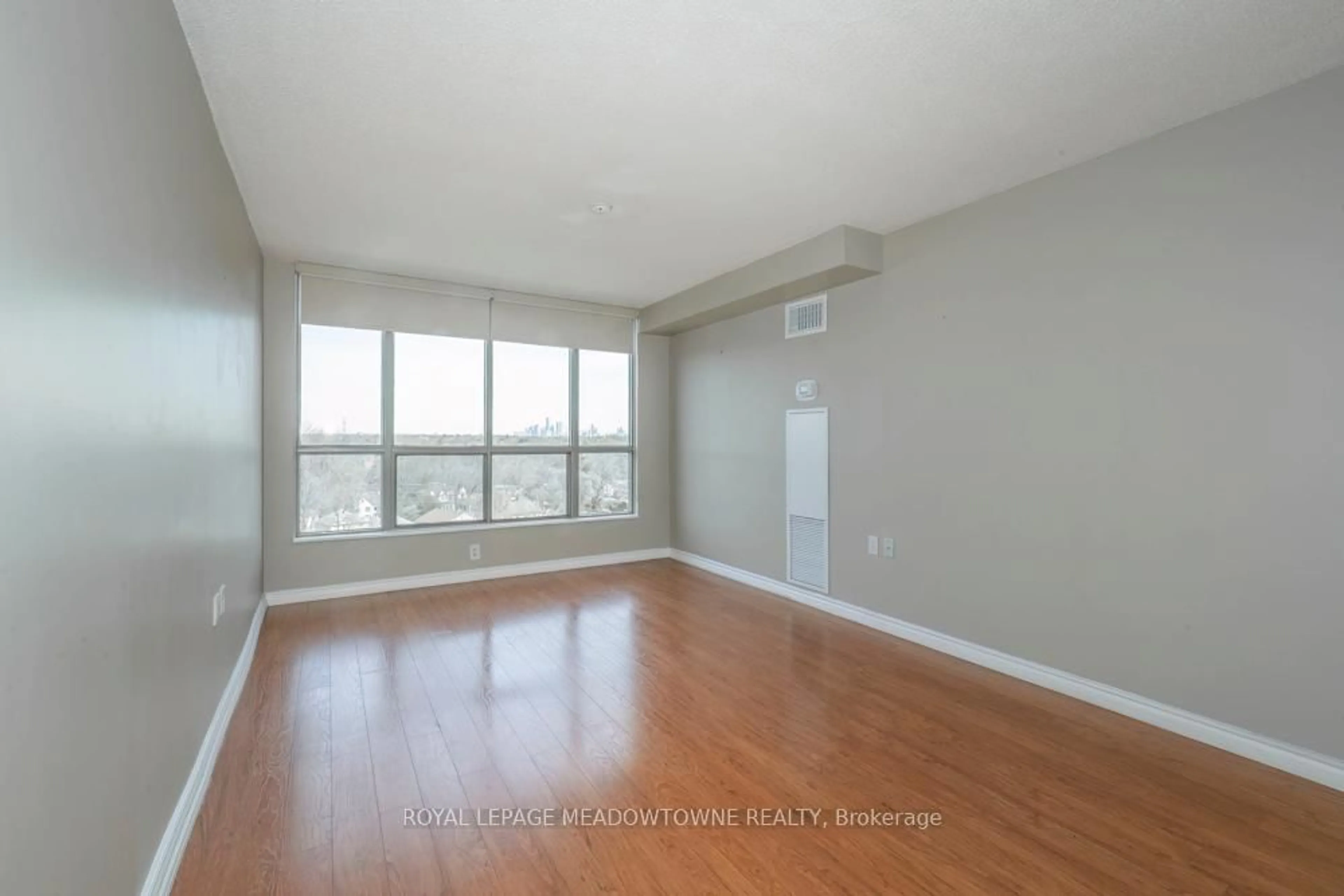 A pic of a room for 1110 Walden Circ #905, Mississauga Ontario L5J 4R3