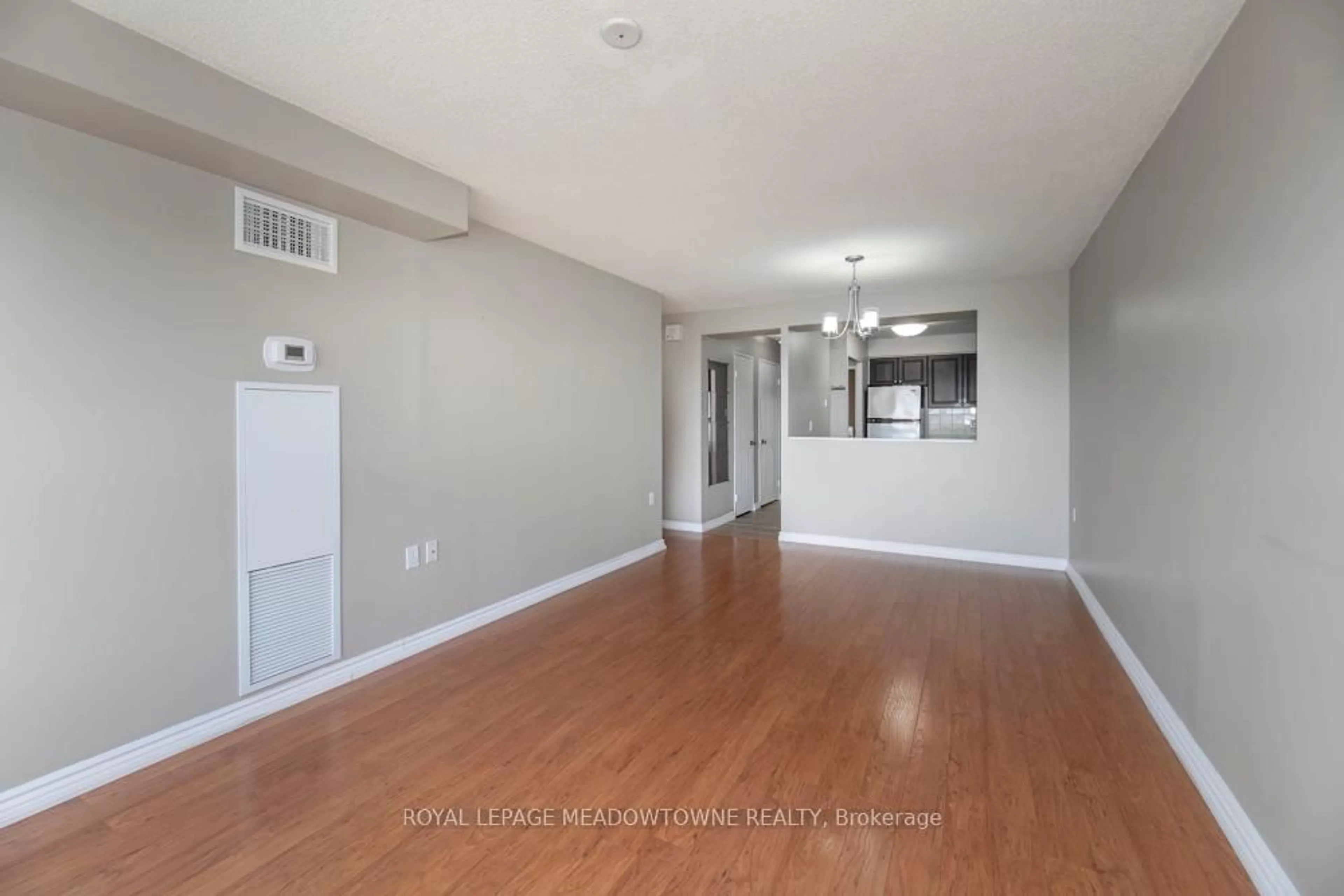 A pic of a room for 1110 Walden Circ #905, Mississauga Ontario L5J 4R3