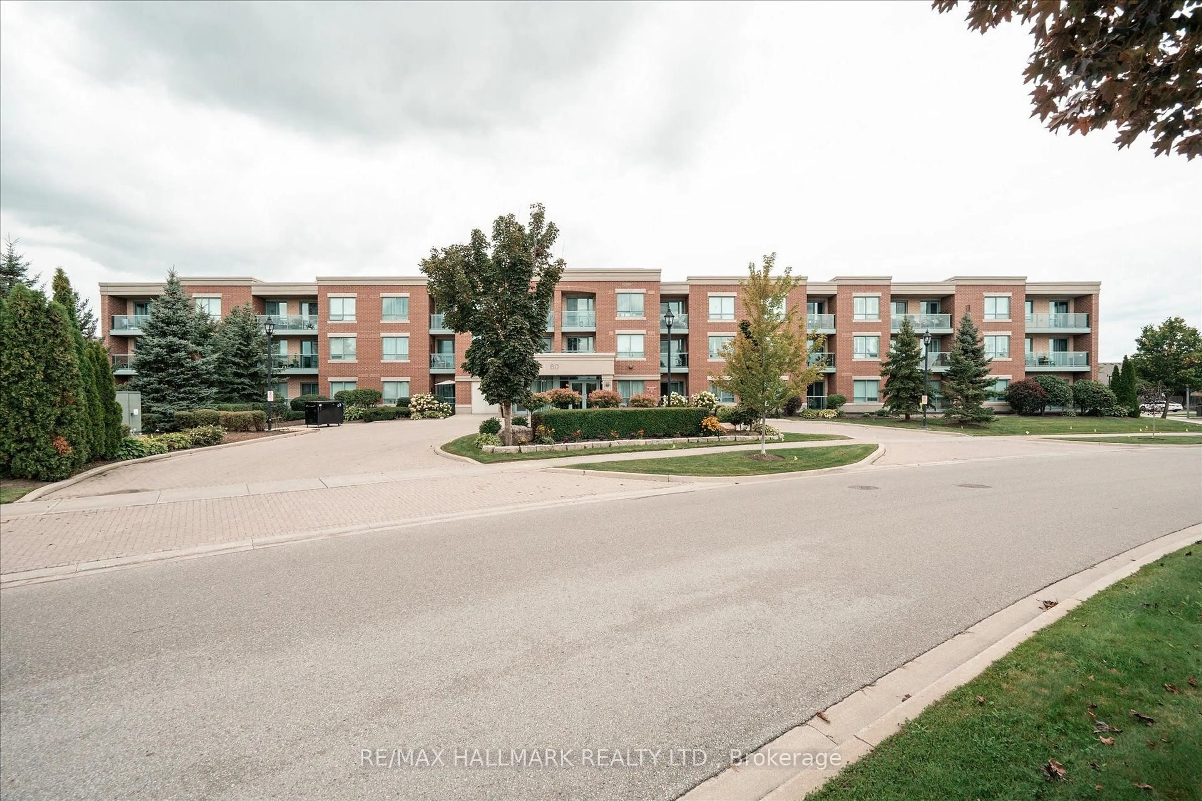 Blurry image for 60 Via Rosedale #316, Brampton Ontario L6P 3X6