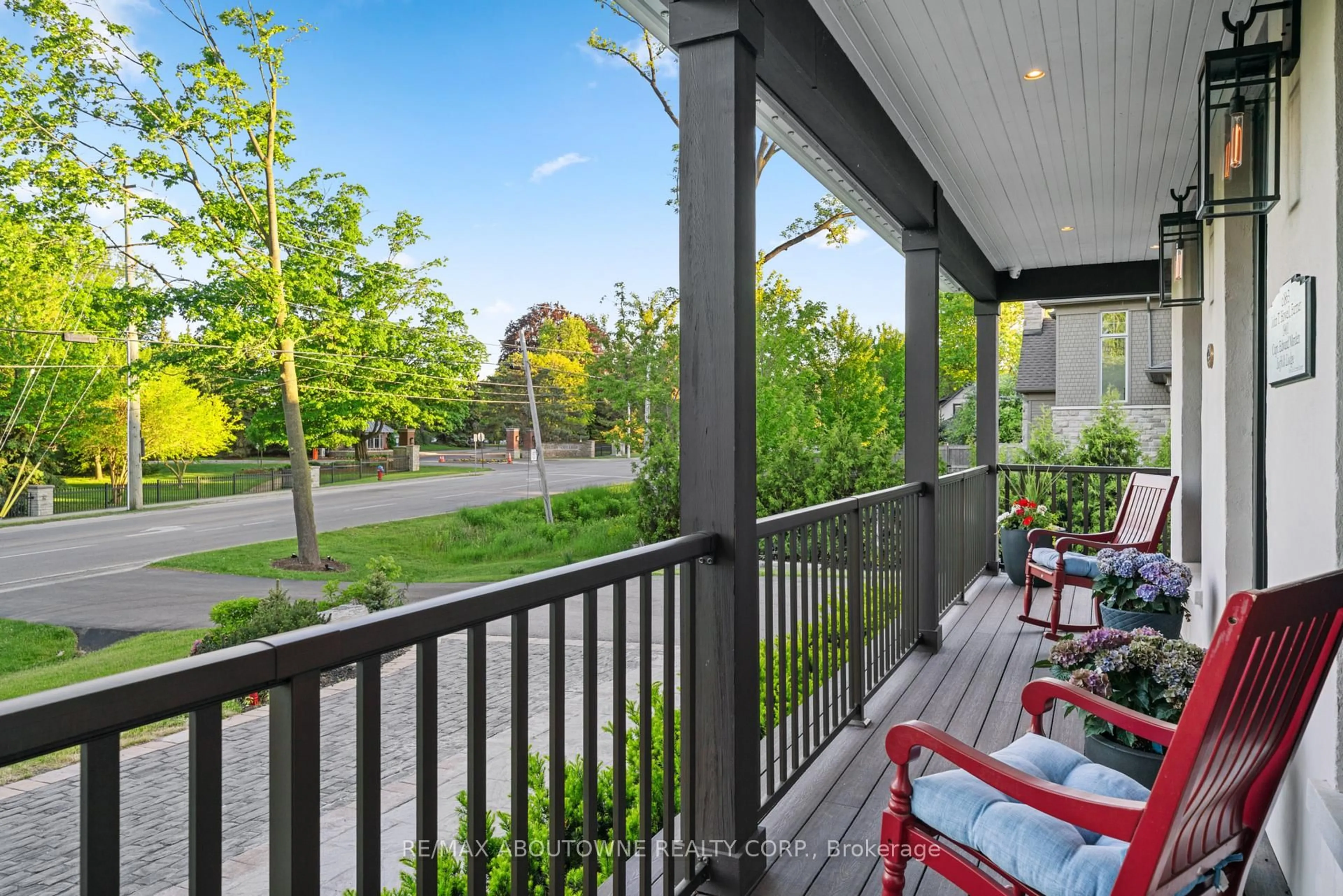 Patio, unknown for 489 Lakeshore Rd, Oakville Ontario L6K 1G4