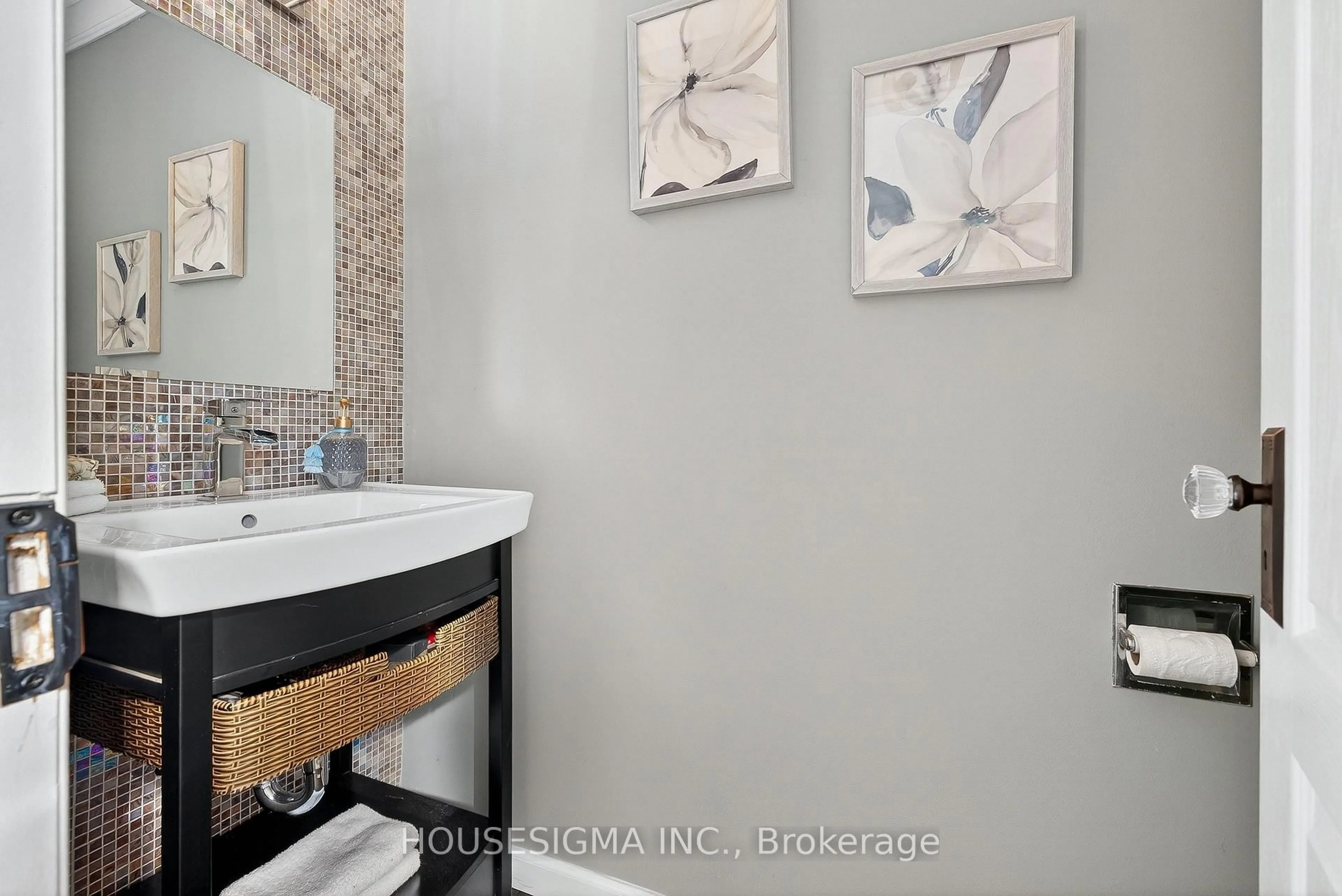 Contemporary bathroom, ceramic/tile floor for 15 Centennial Park Rd #90, Toronto Ontario M9C 4W8