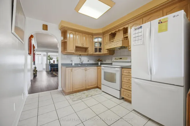 161 Northland Ave, Toronto 4