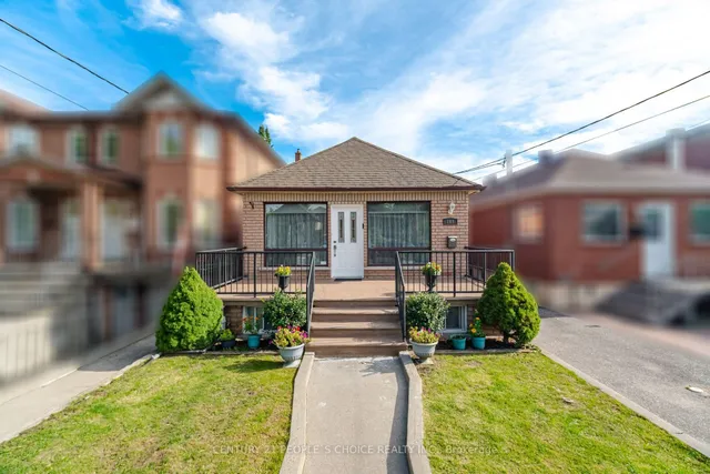 161 Northland Ave, Toronto 2