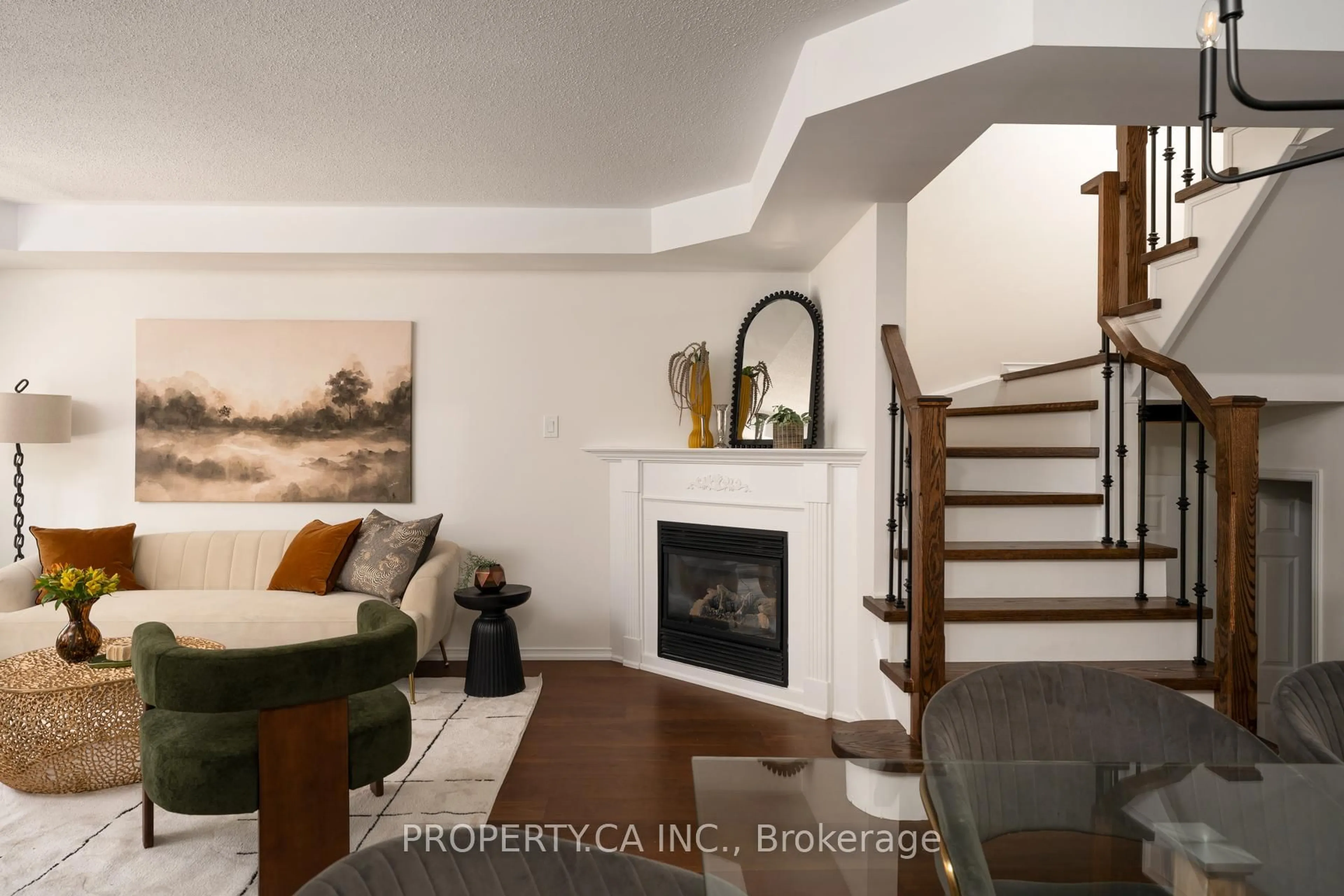 Living room with furniture, unknown for 173 Littlewood Dr, Oakville Ontario L6H 6T9