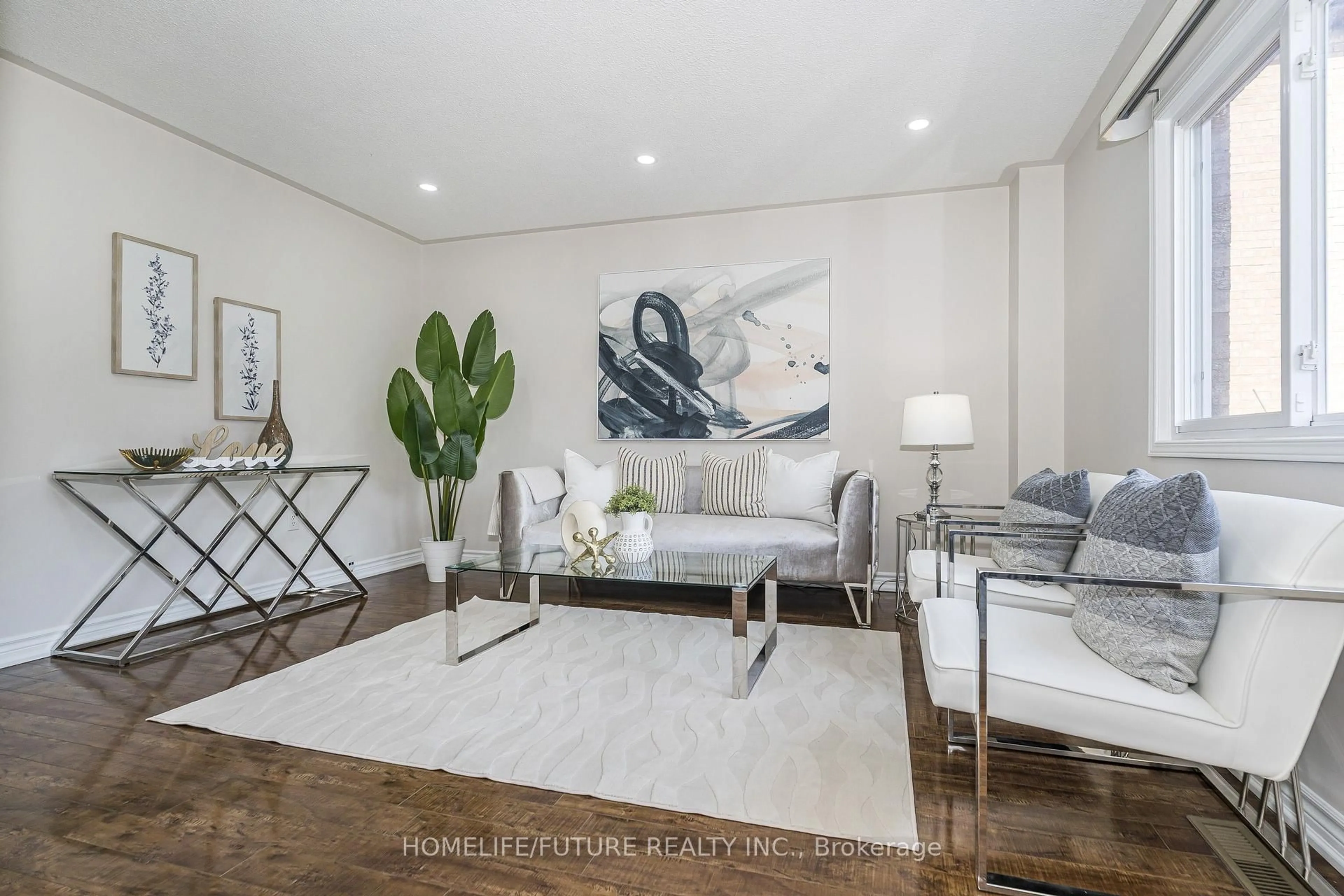 Living room with furniture, unknown for 48 Creditstone Rd, Brampton Ontario L6Y 4G1