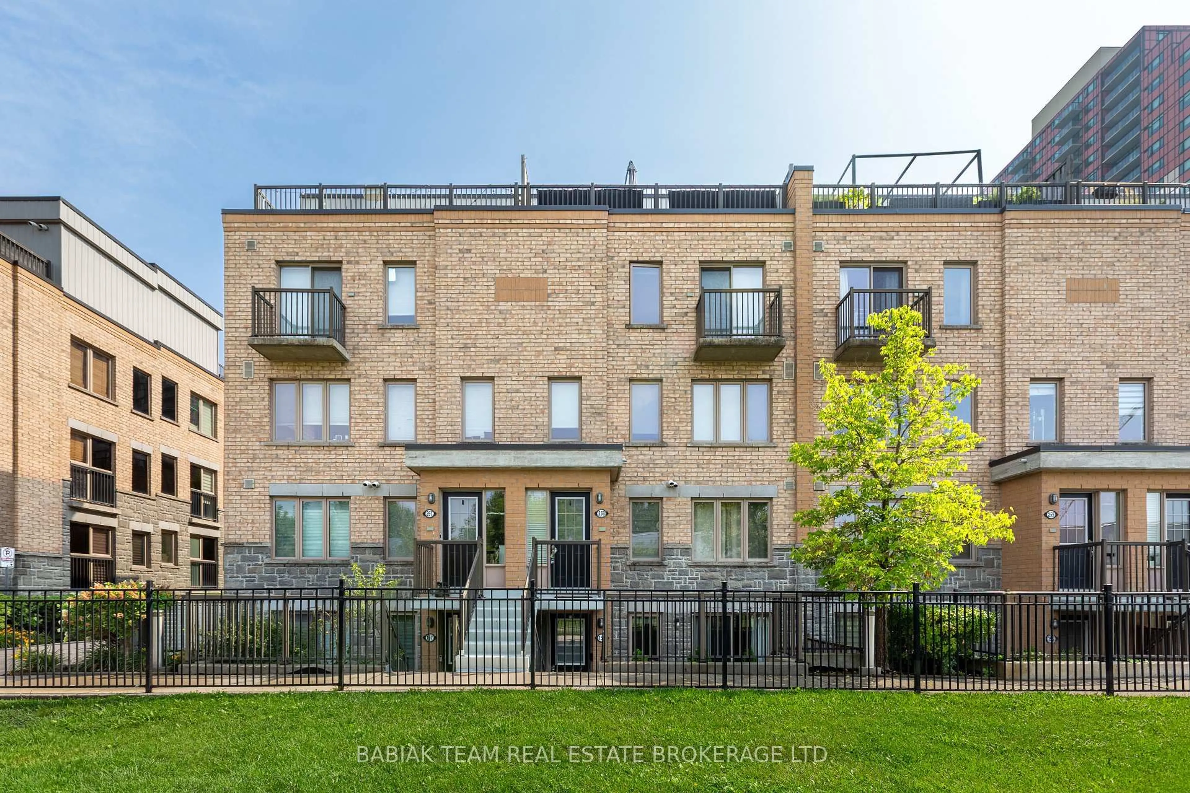 A pic from outside/outdoor area/front of a property/back of a property/a pic from drone, street for 8 Foundry Ave #258, Toronto Ontario M6H 0A5