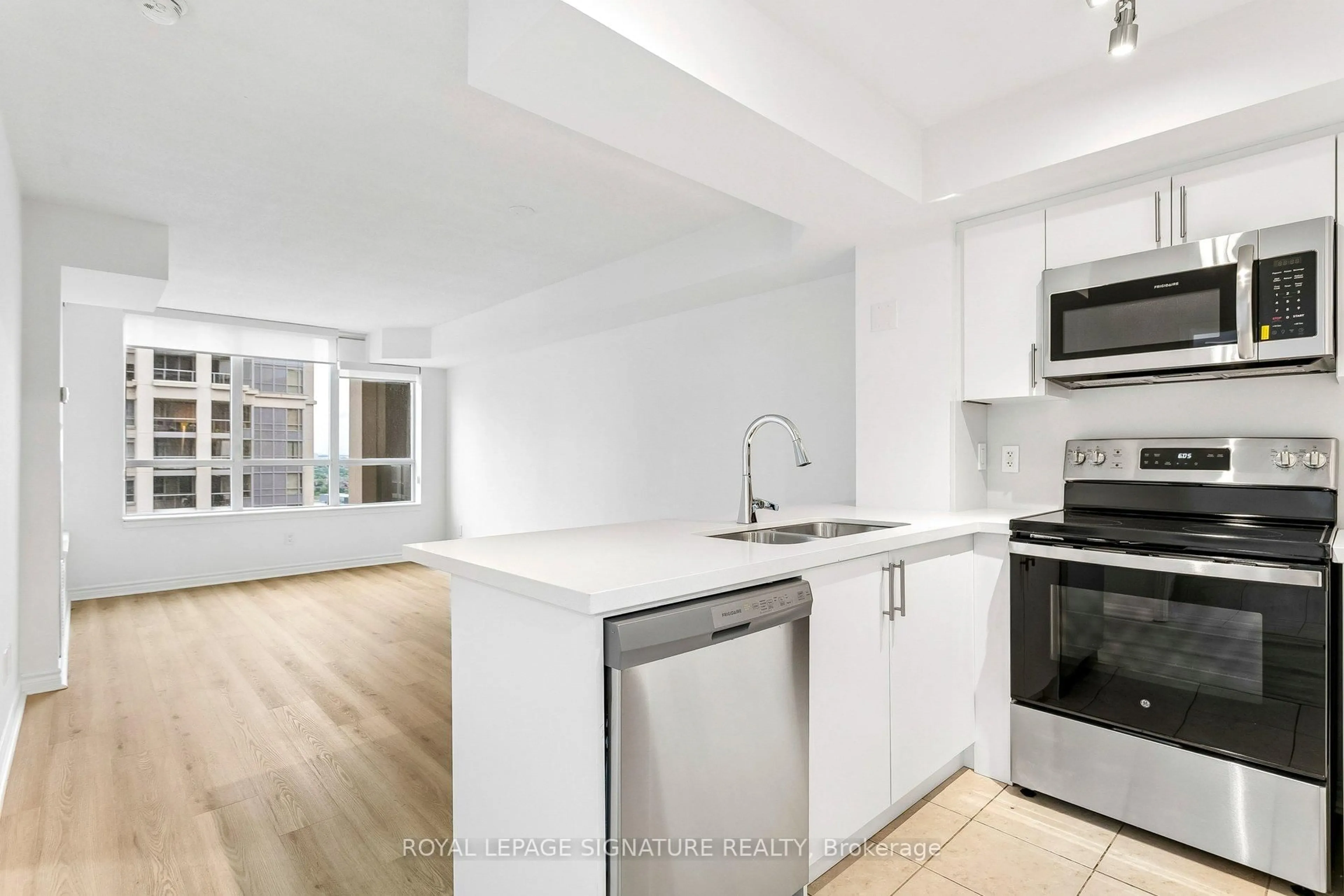 Unknown for 4080 Living Arts Dr #2407, Mississauga Ontario L5B 4N3