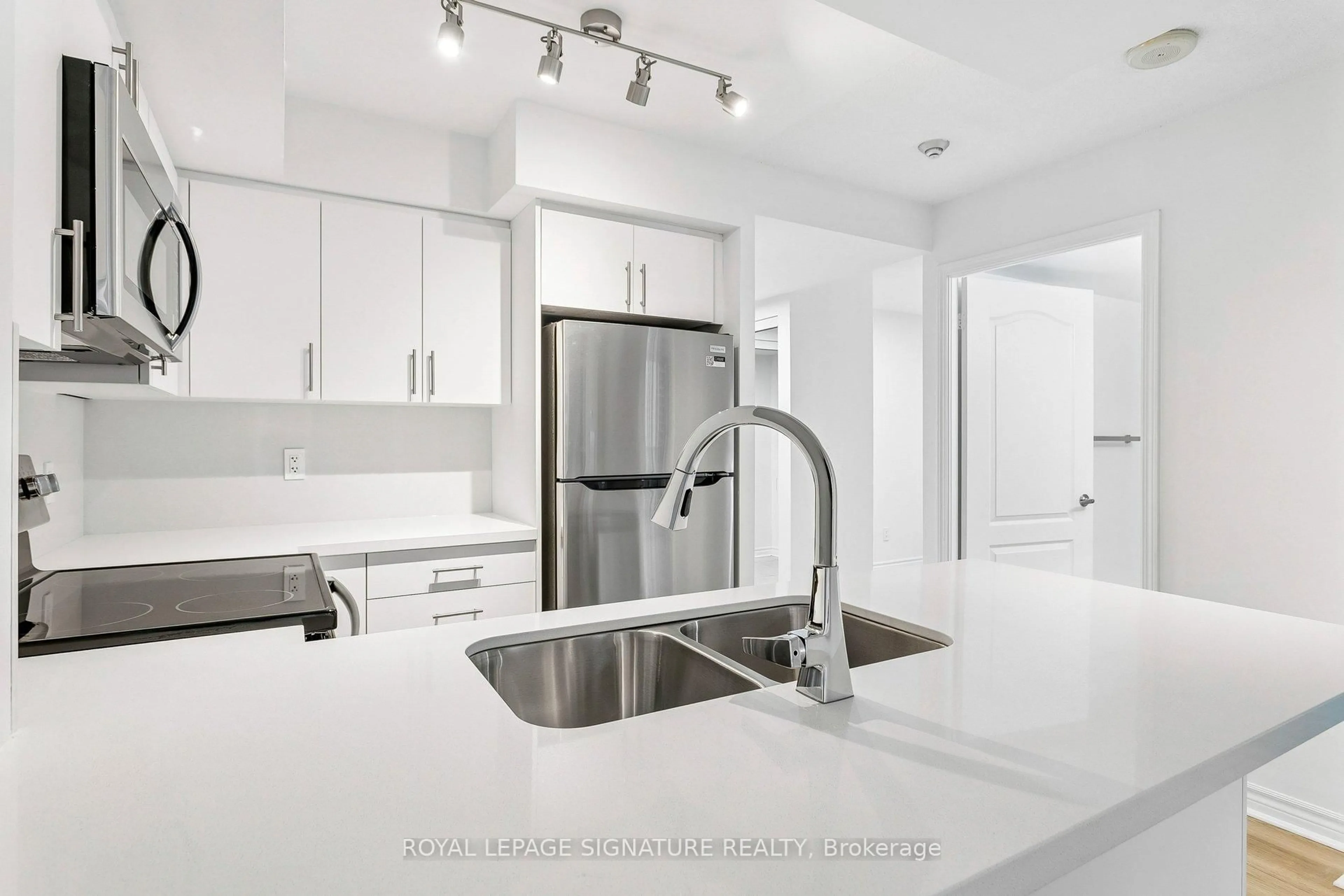 Unknown for 4080 Living Arts Dr #2407, Mississauga Ontario L5B 4N3
