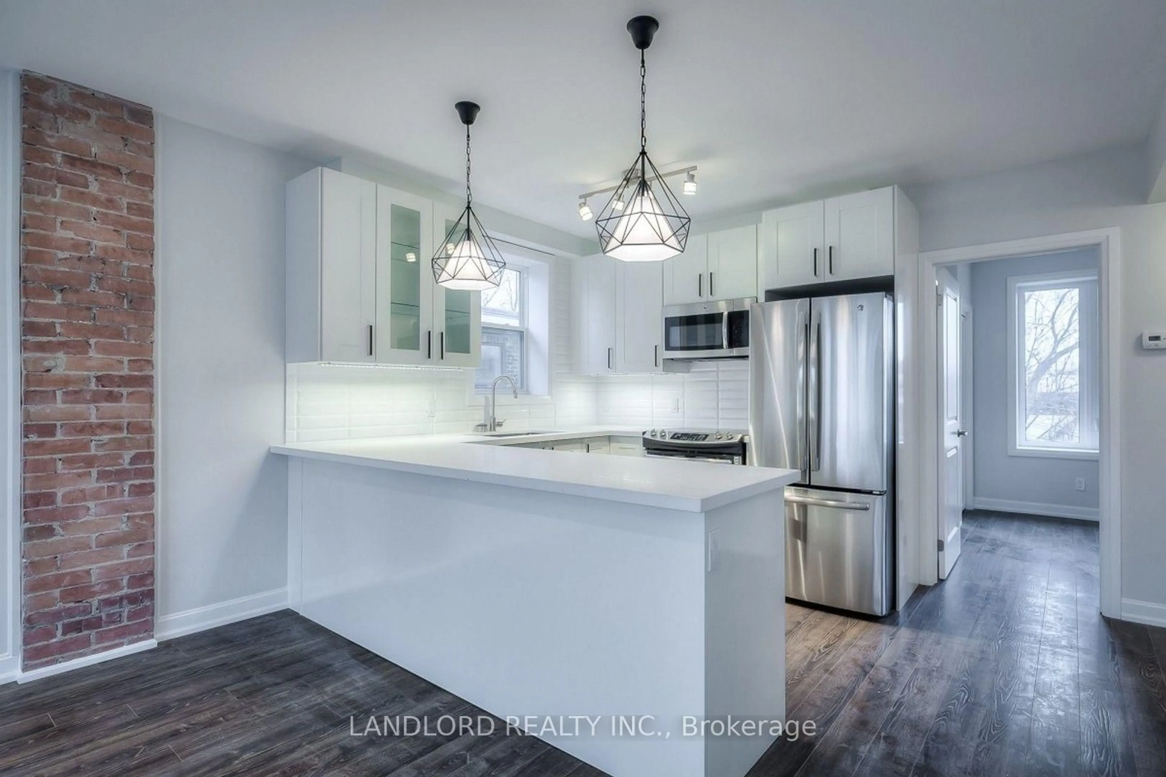 Open concept kitchen, unknown for 82 Parkway Ave, Toronto Ontario M6R 1T5