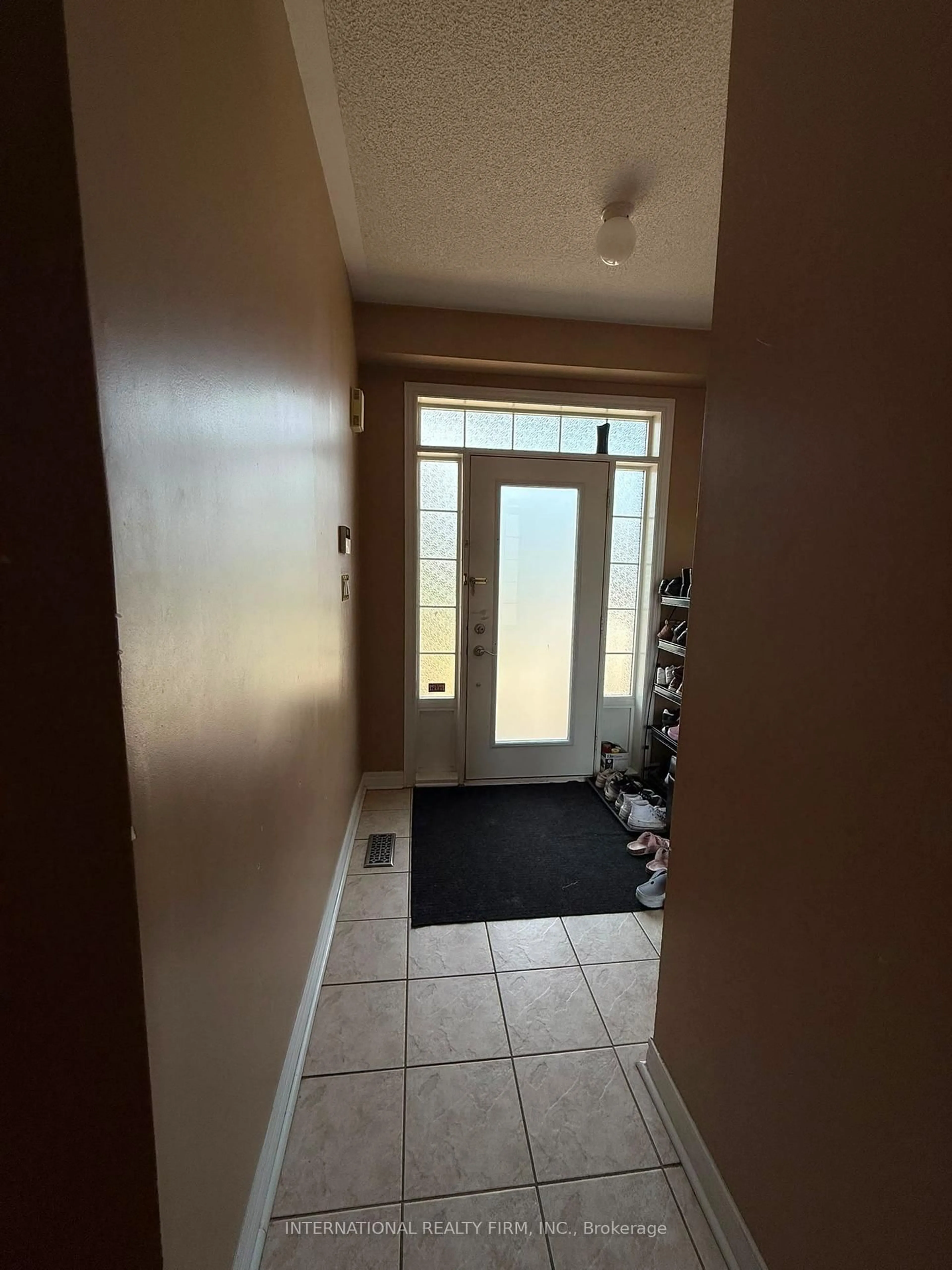 Unknown for 12 Fountainview Way, Brampton Ontario L6S 6K4