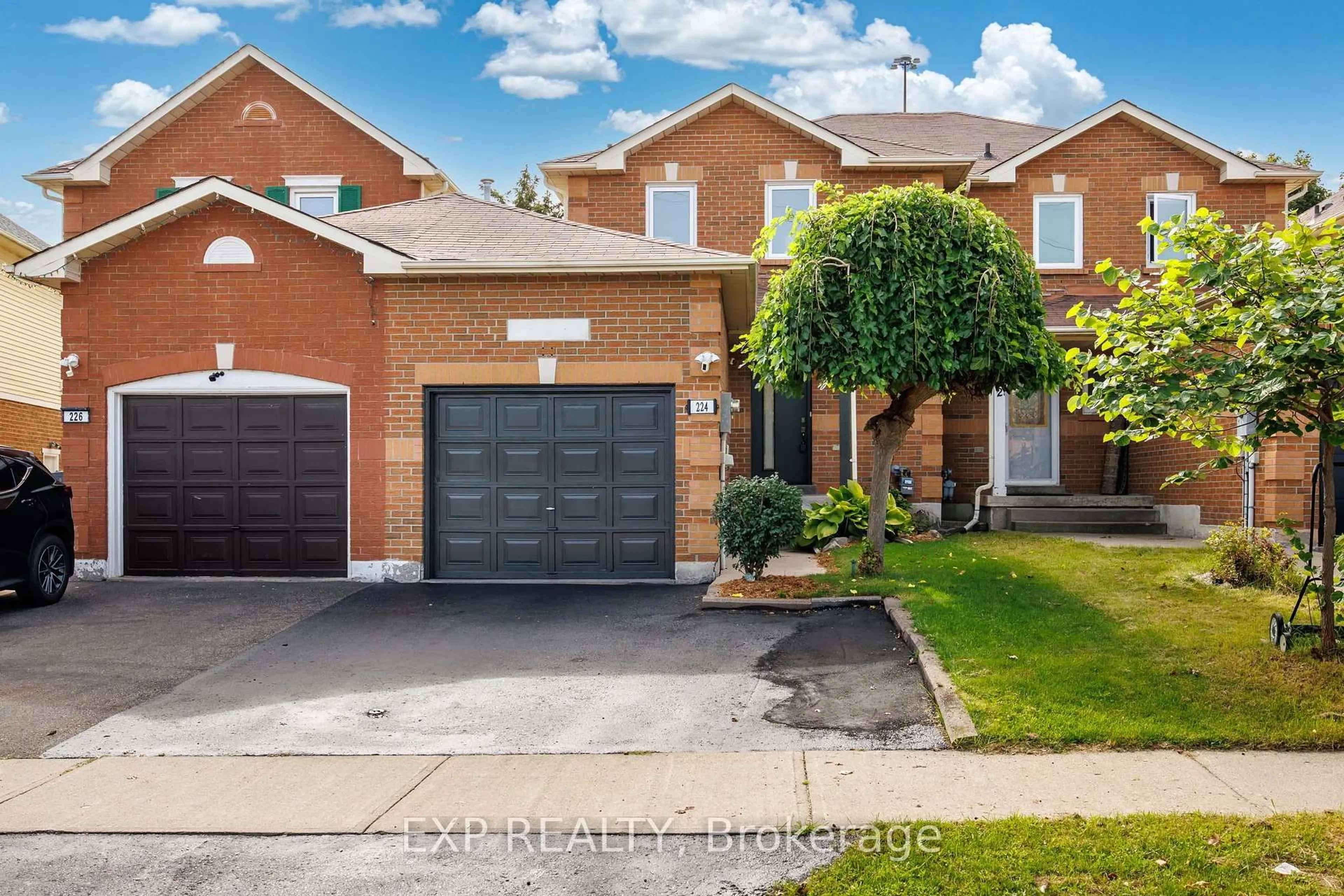 Home with brick exterior material, street for 224 Timberlane Dr, Brampton Ontario L6Y 4V6