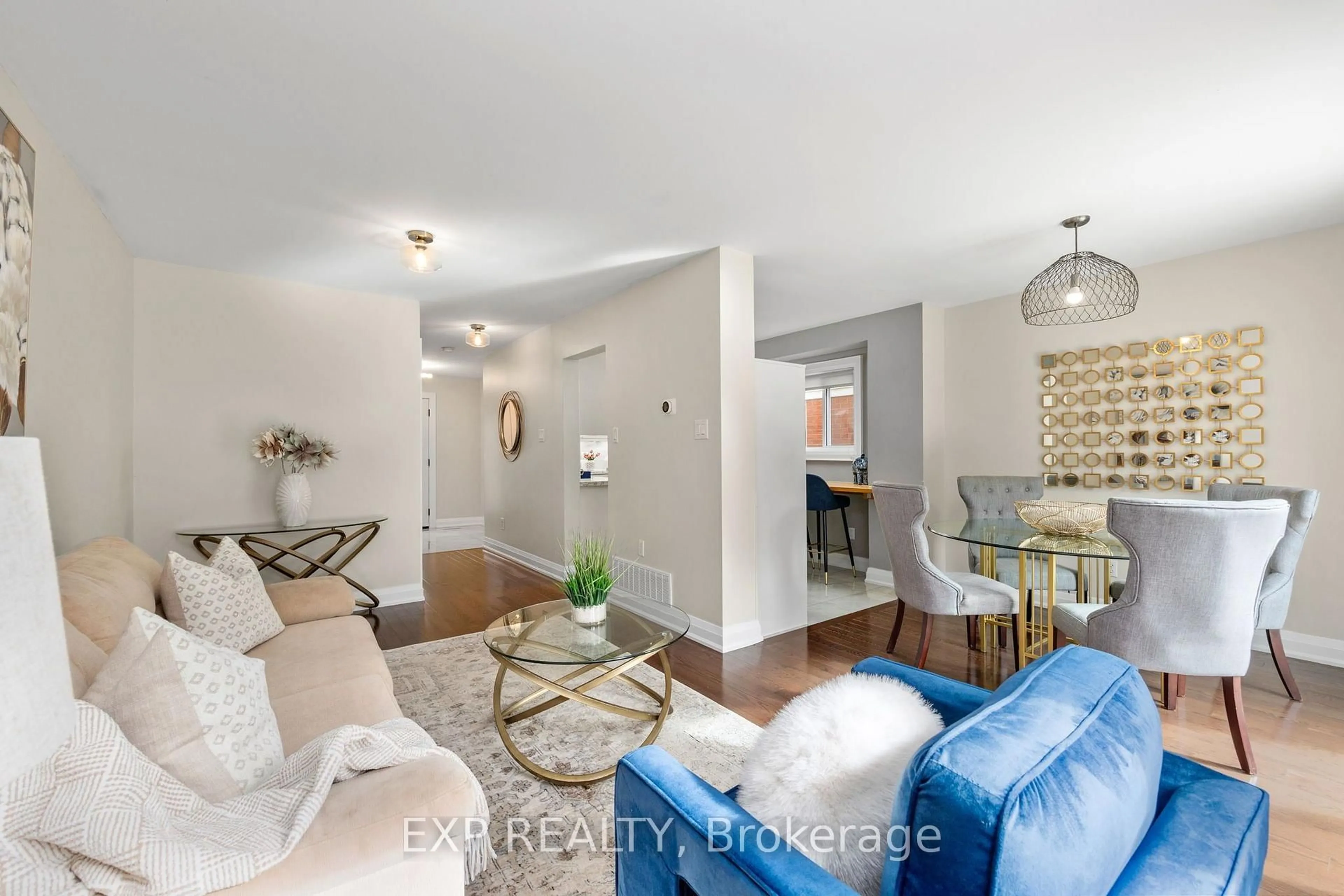 Living room with furniture, unknown for 224 Timberlane Dr, Brampton Ontario L6Y 4V6