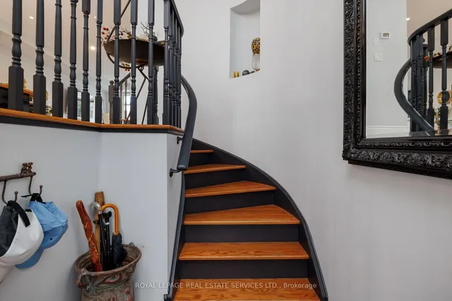 120 Bronte Rd #7, Oakville 3