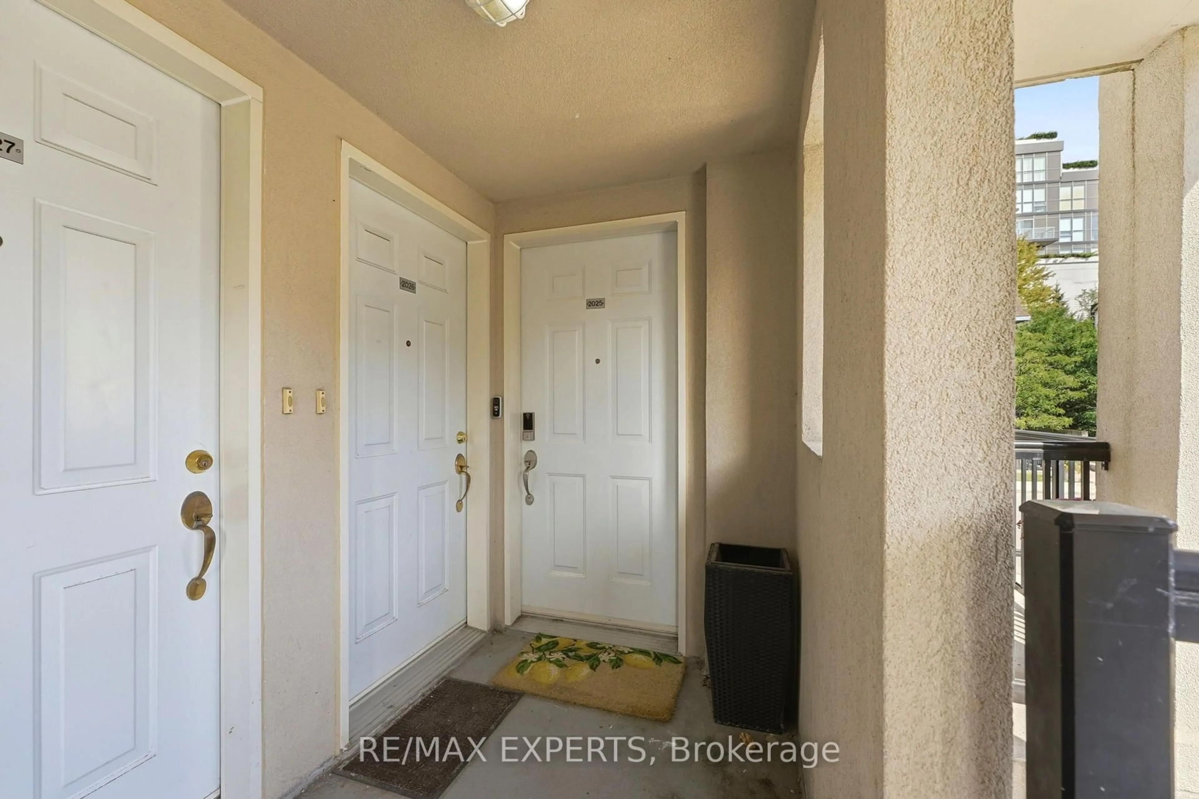 Indoor entryway for 85 George Appleton Way #2025, Toronto Ontario M3M 0A2