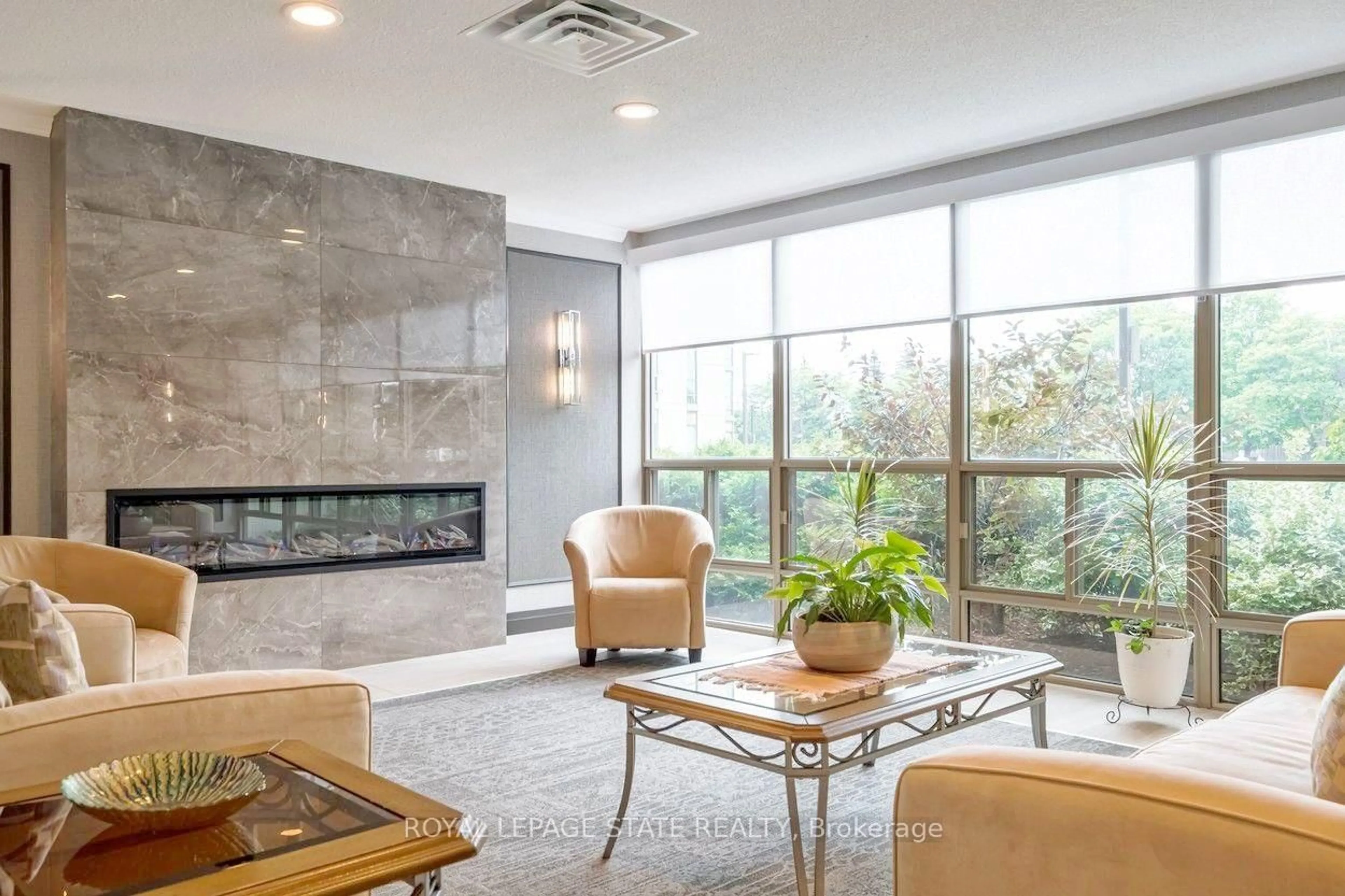 Unknown for 5080 Pinedale Ave #1002, Burlington Ontario L7L 5V7