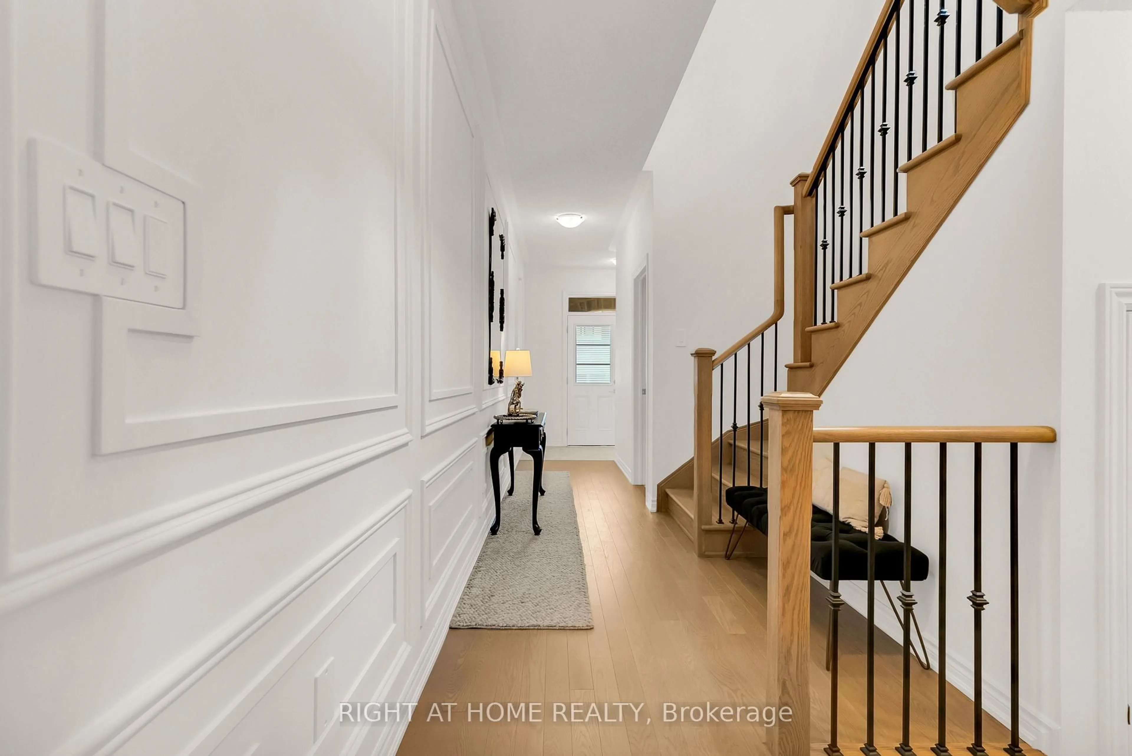 Unknown for 1544 Buttercup Crt, Milton Ontario L9E 2G3