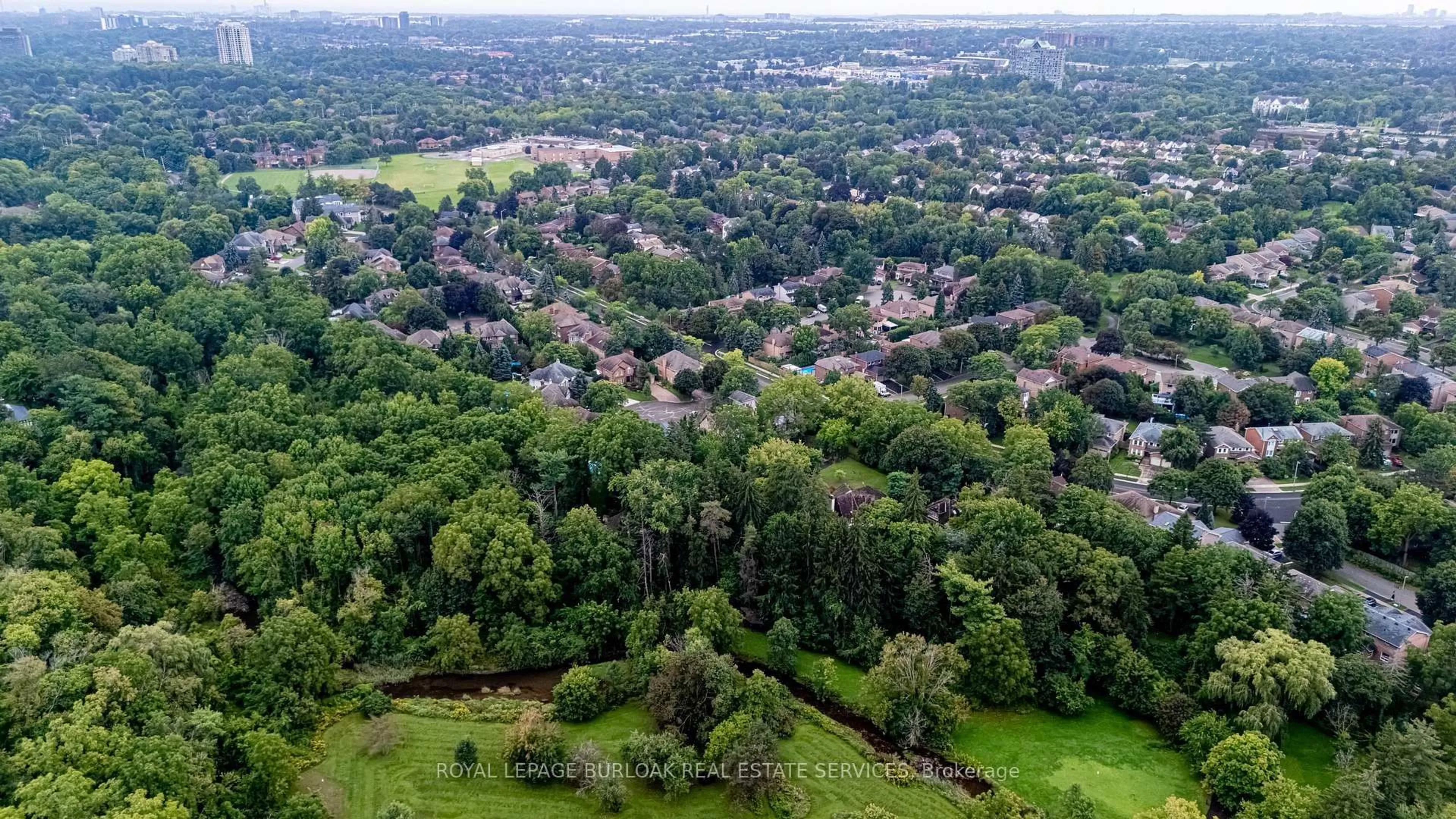 A pic from outside/outdoor area/front of a property/back of a property/a pic from drone, forest/trees view for 1820 Shady Creek Crt, Mississauga Ontario L5L 3W2