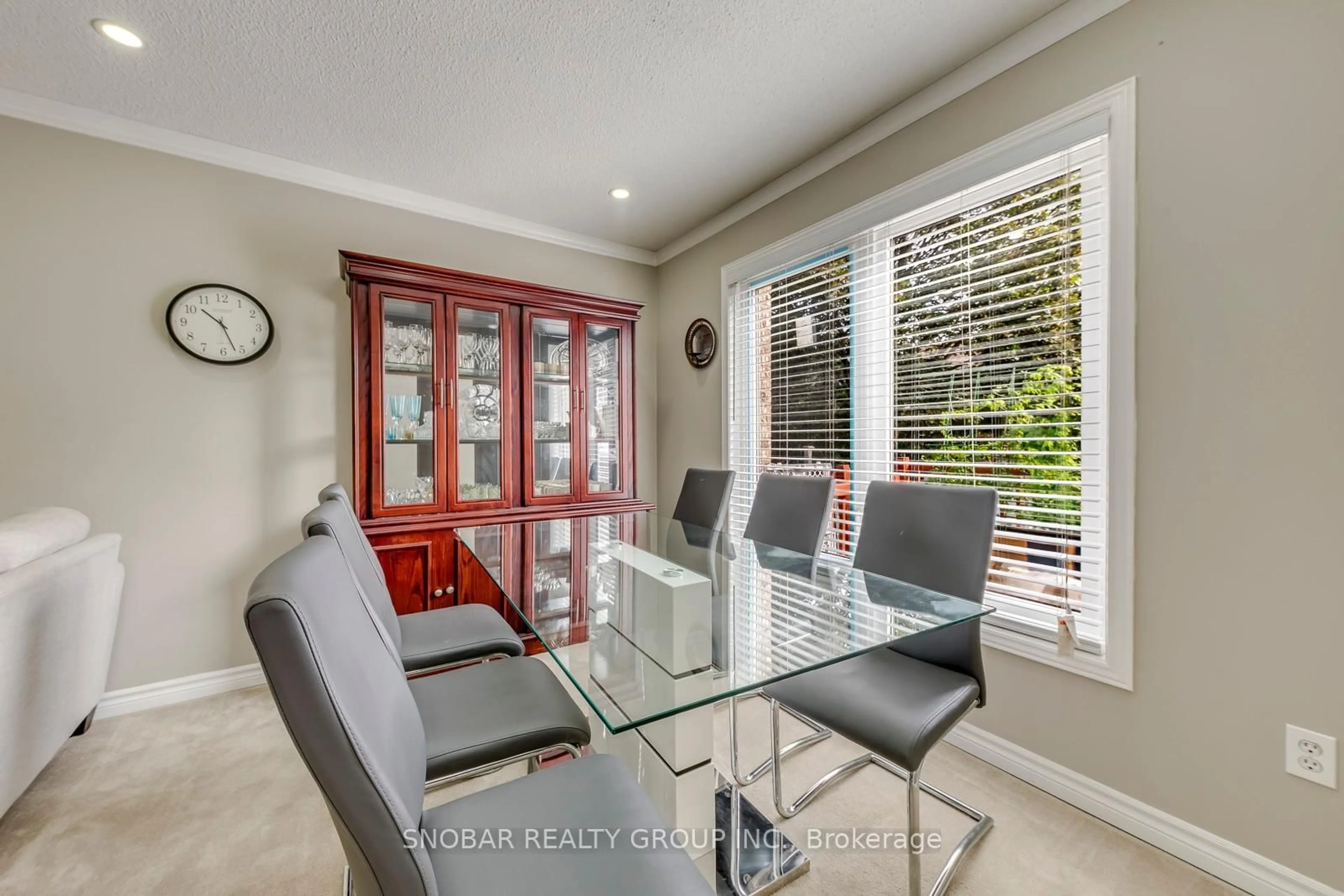 Dining room, unknown for 99 Bighorn Cres, Brampton Ontario L6R 1G2