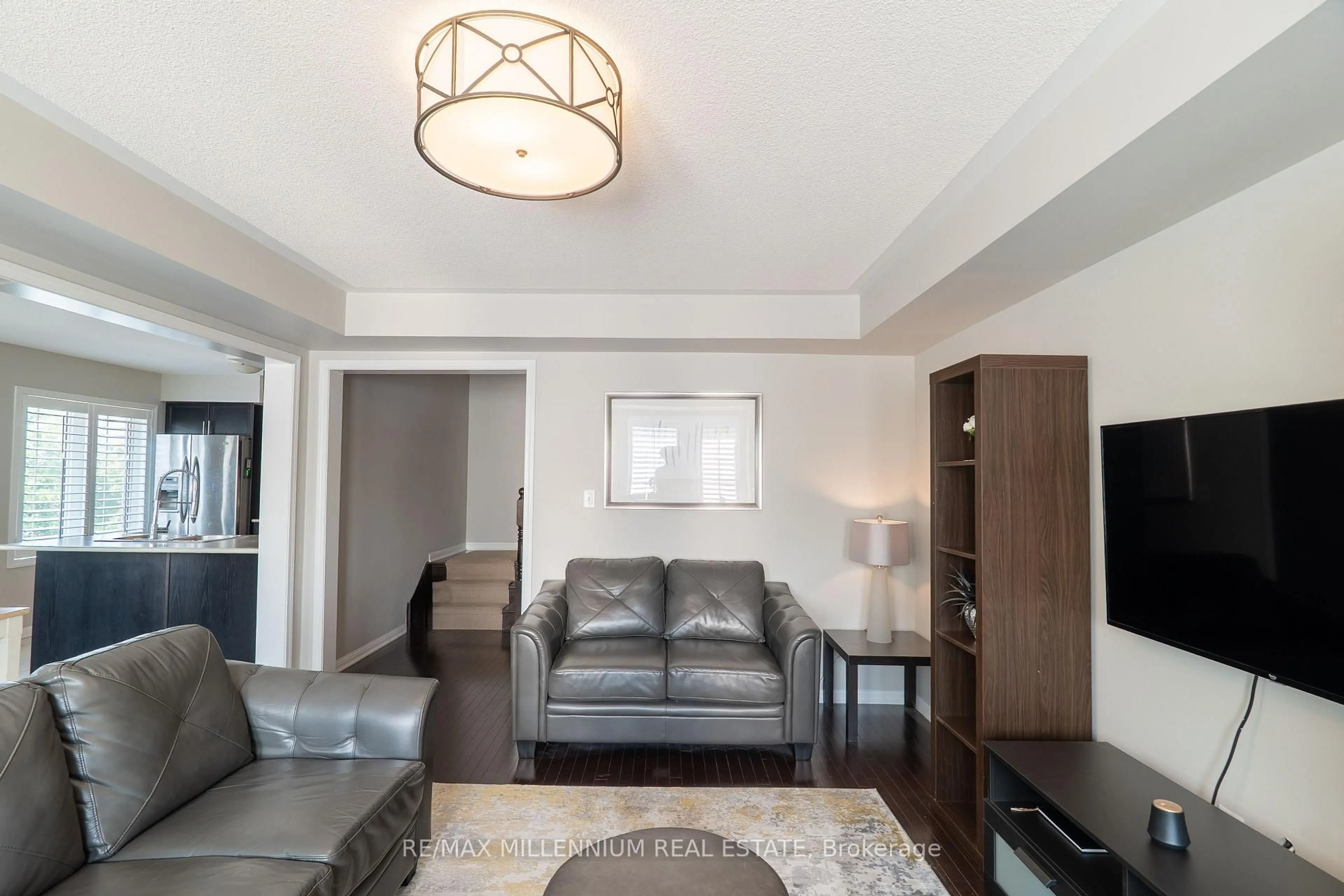 Living room with furniture, unknown for 2614 Dashwood Dr #17, Oakville Ontario L6M 0K5