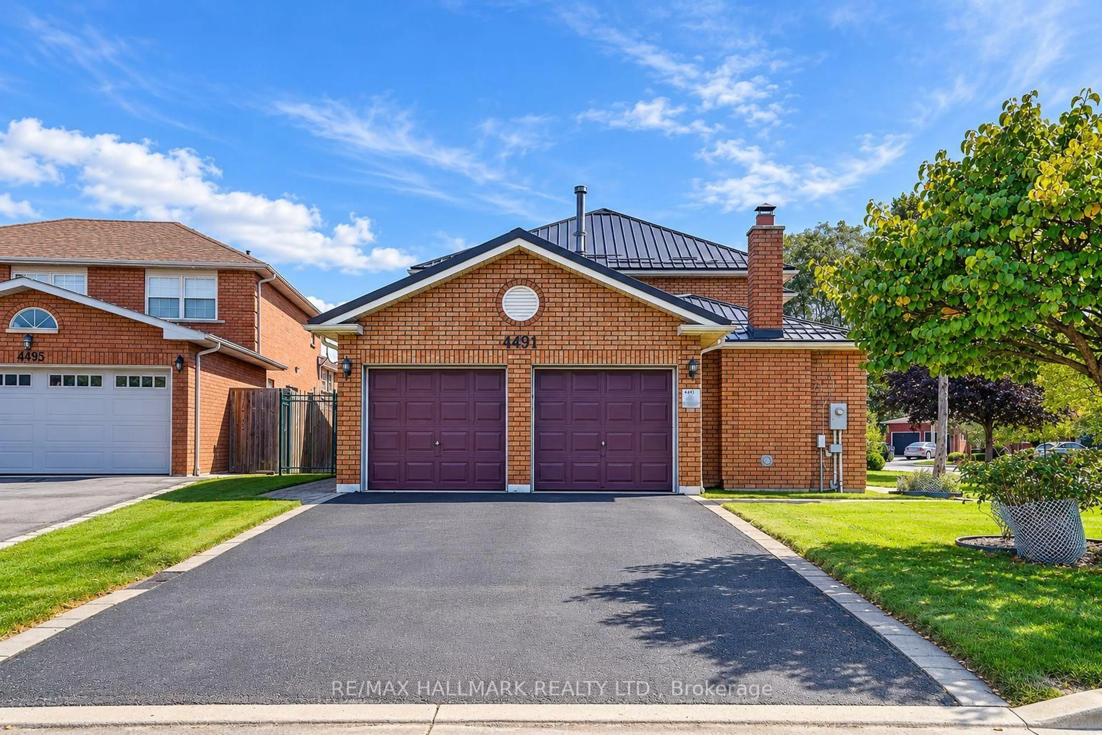 Home with brick exterior material, street for 4491 Andiron Crt, Mississauga Ontario L5V 1C9