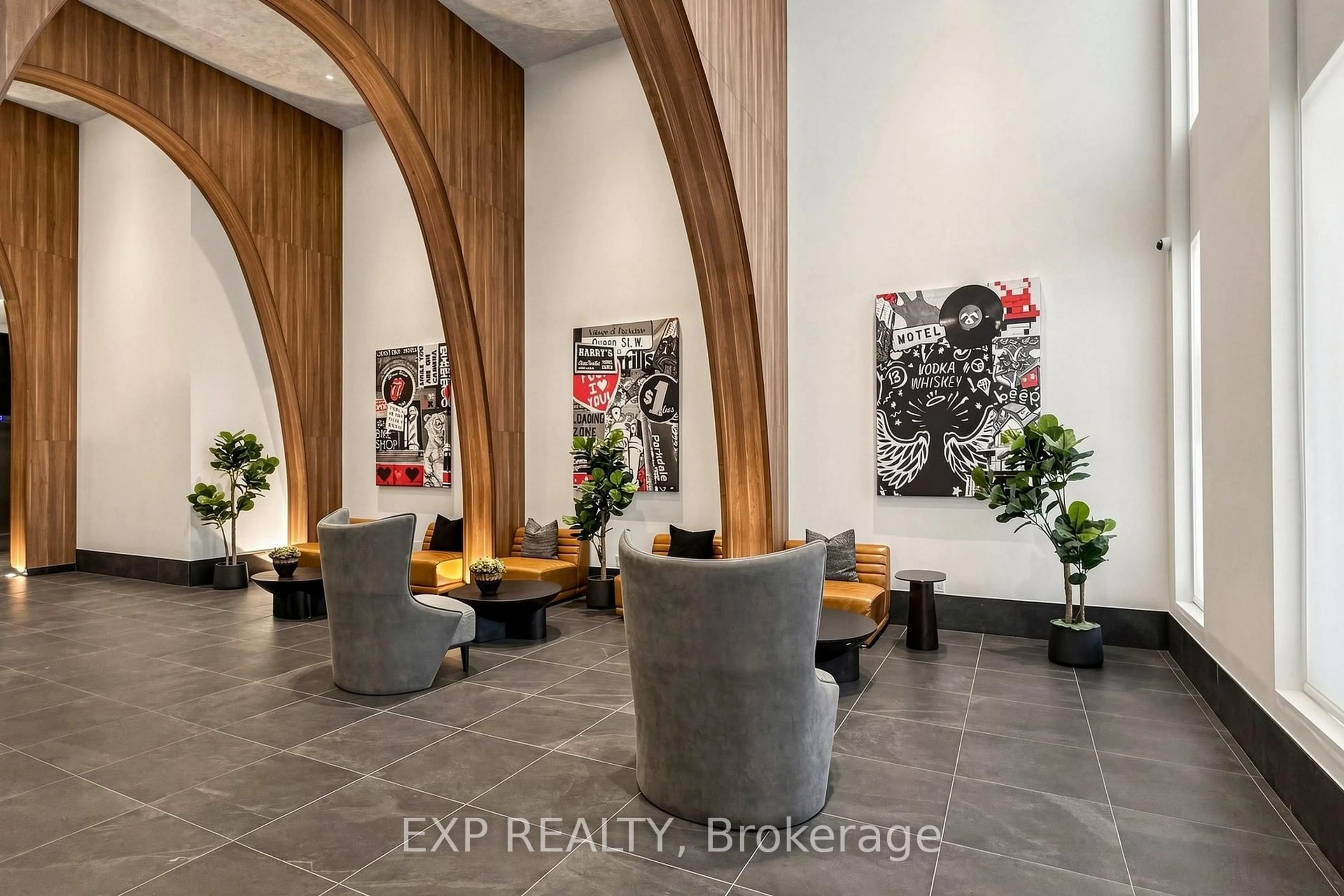 Lobby for 270 dufferin St #318, Toronto Ontario M6C 1A7