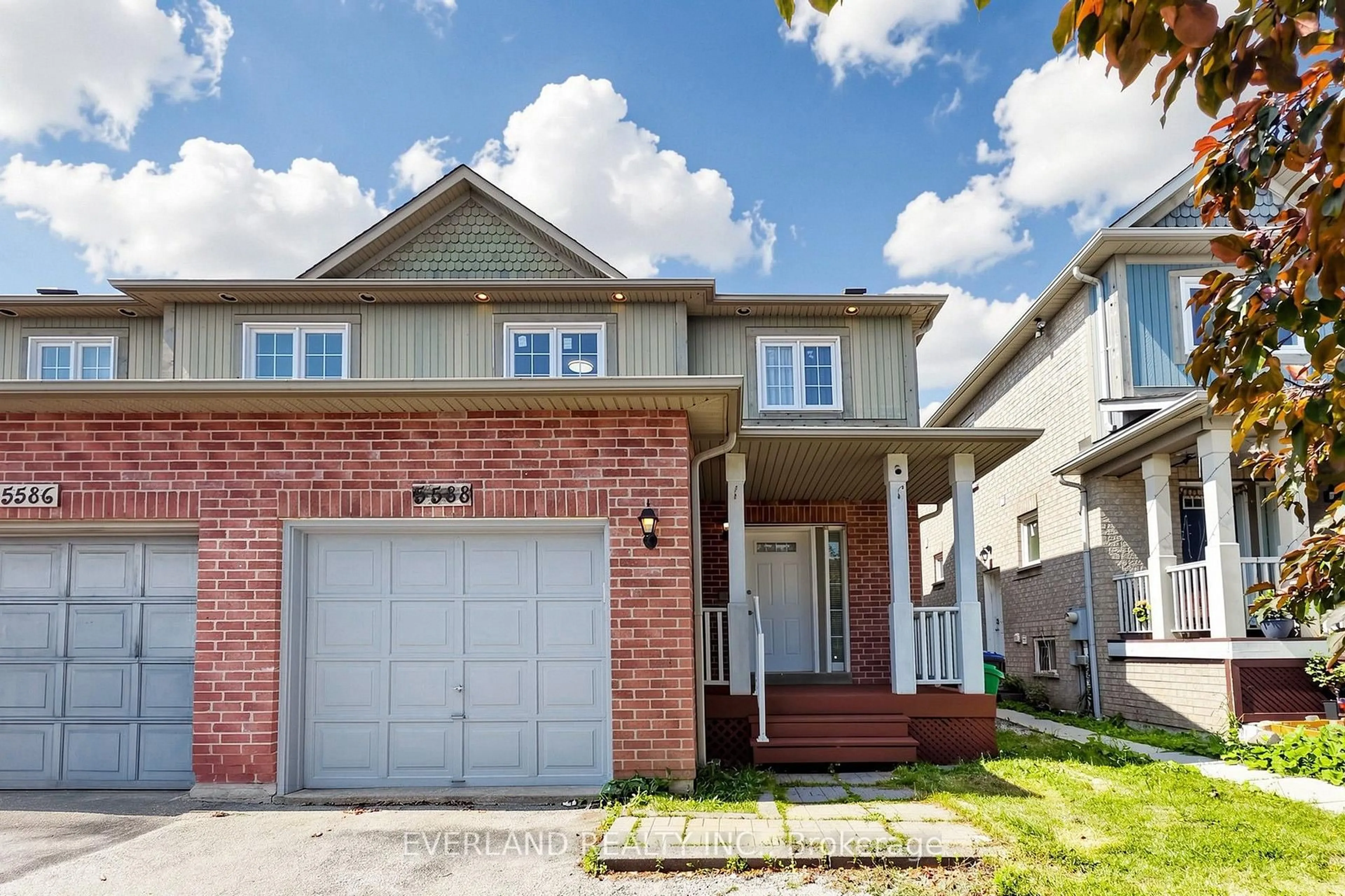 Home with brick exterior material, street for 5588 Highbank Rd, Mississauga Ontario L5M 6E4