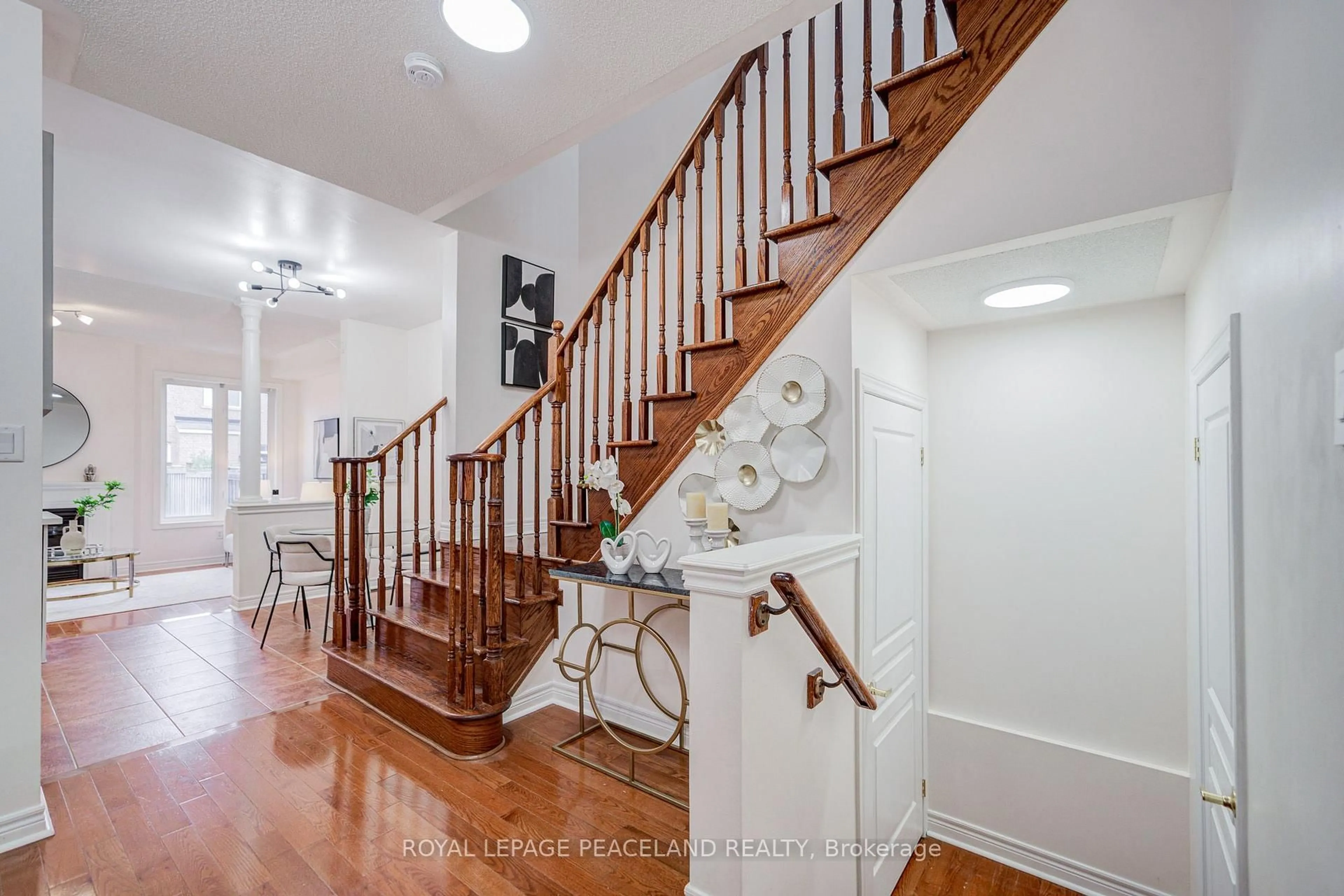 Unknown for 3074 Doyle St, Mississauga Ontario L5M 0M9