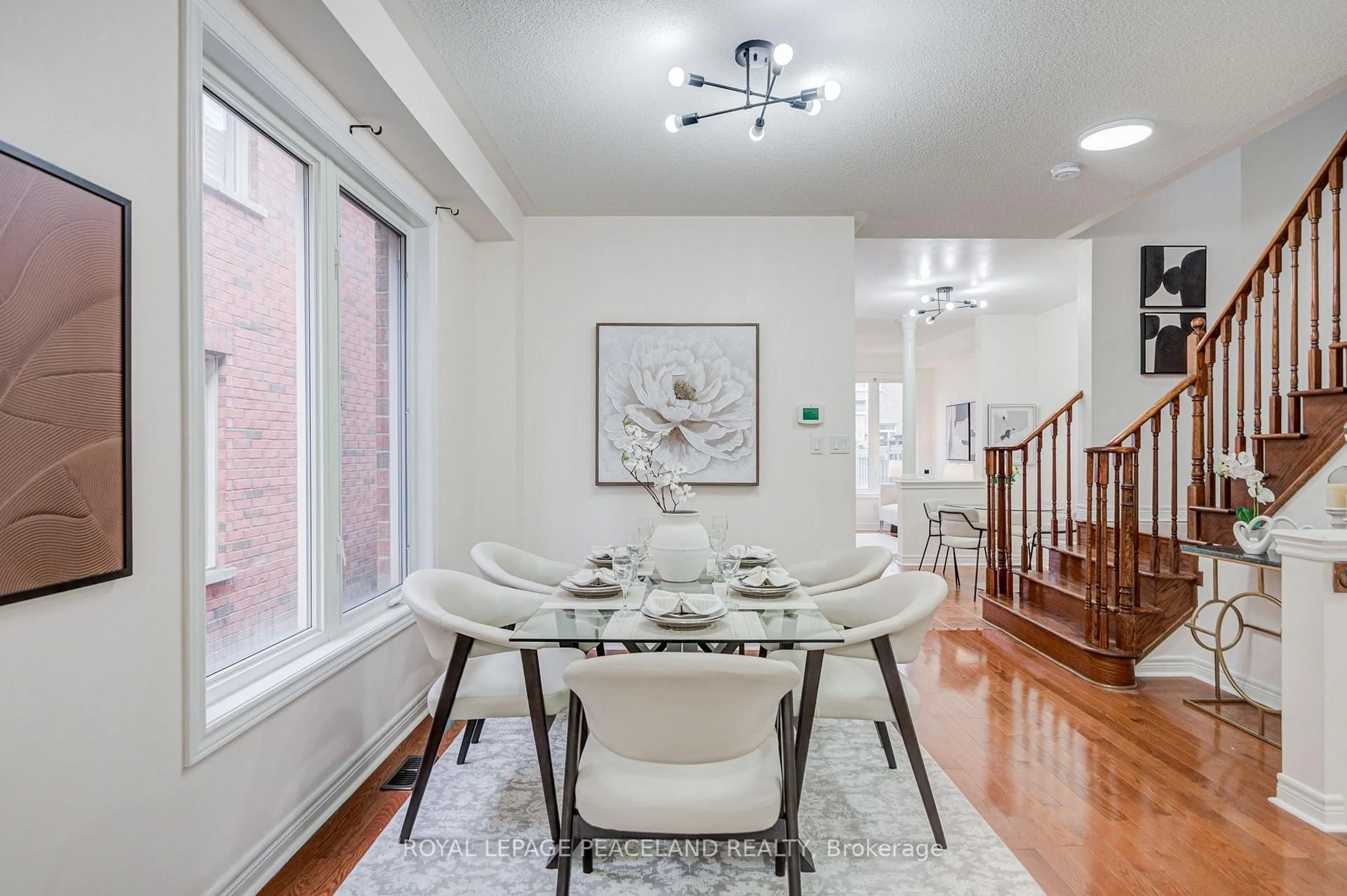 Dining room, unknown for 3074 Doyle St, Mississauga Ontario L5M 0M9