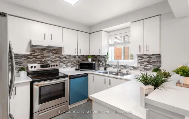 5659 Glen Erin Dr #40, Mississauga 2