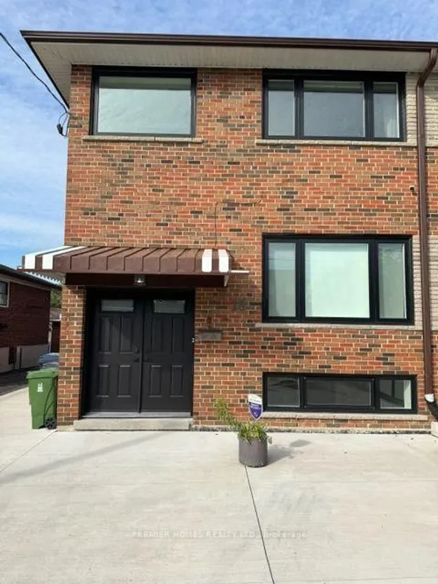18 Turks Rd, Toronto 3