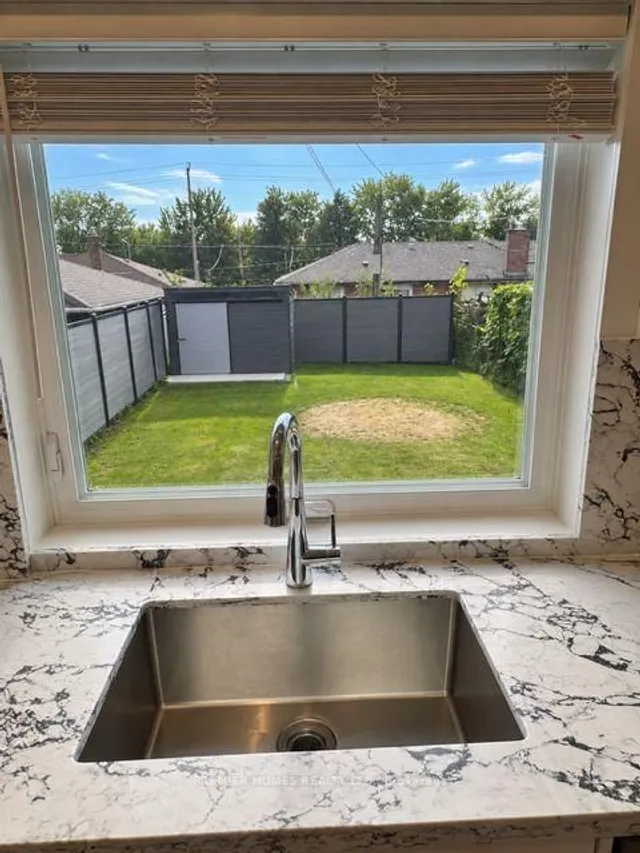 18 Turks Rd, Toronto 4