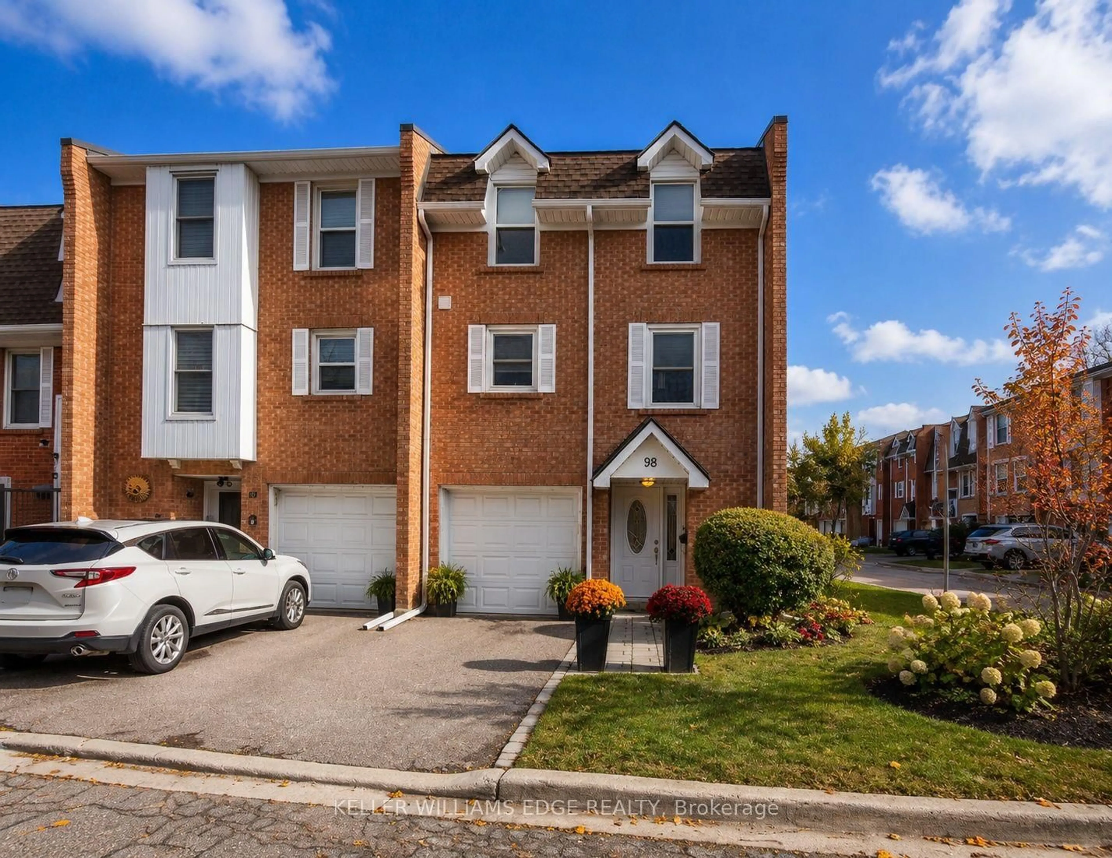 A pic from outside/outdoor area/front of a property/back of a property/a pic from drone, street for 333 Meadows Blvd ##98, Mississauga Ontario L4Z 1G9