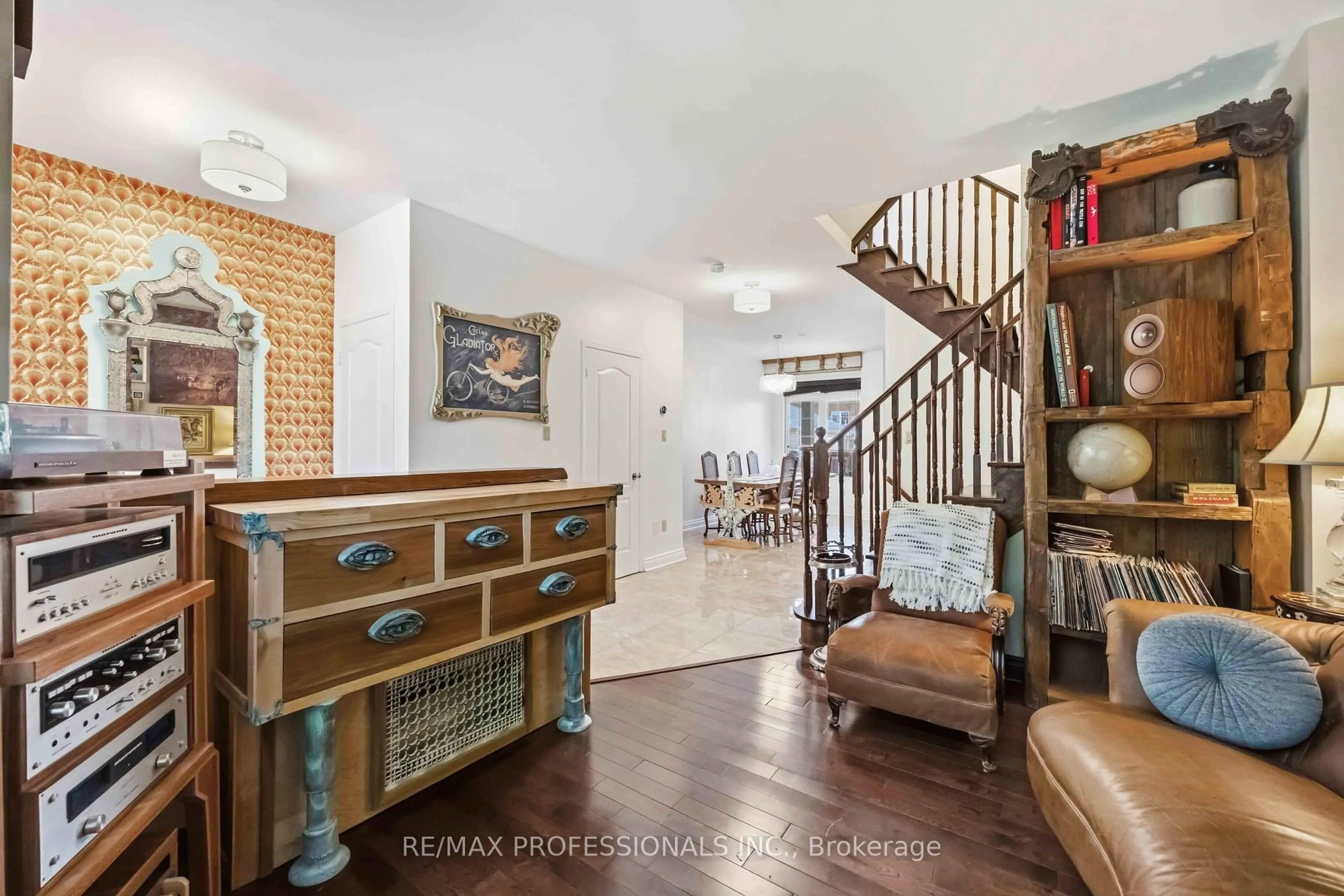 Indoor entryway for 26 Abraham Welsh Rd, Toronto Ontario M9M 0B7