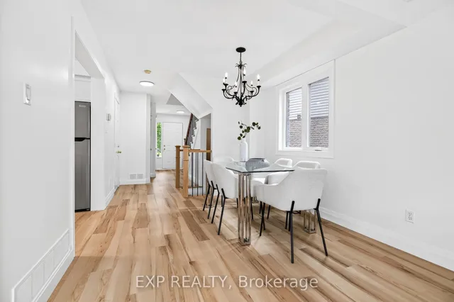 1319 Bonnie Crt, Burlington 3