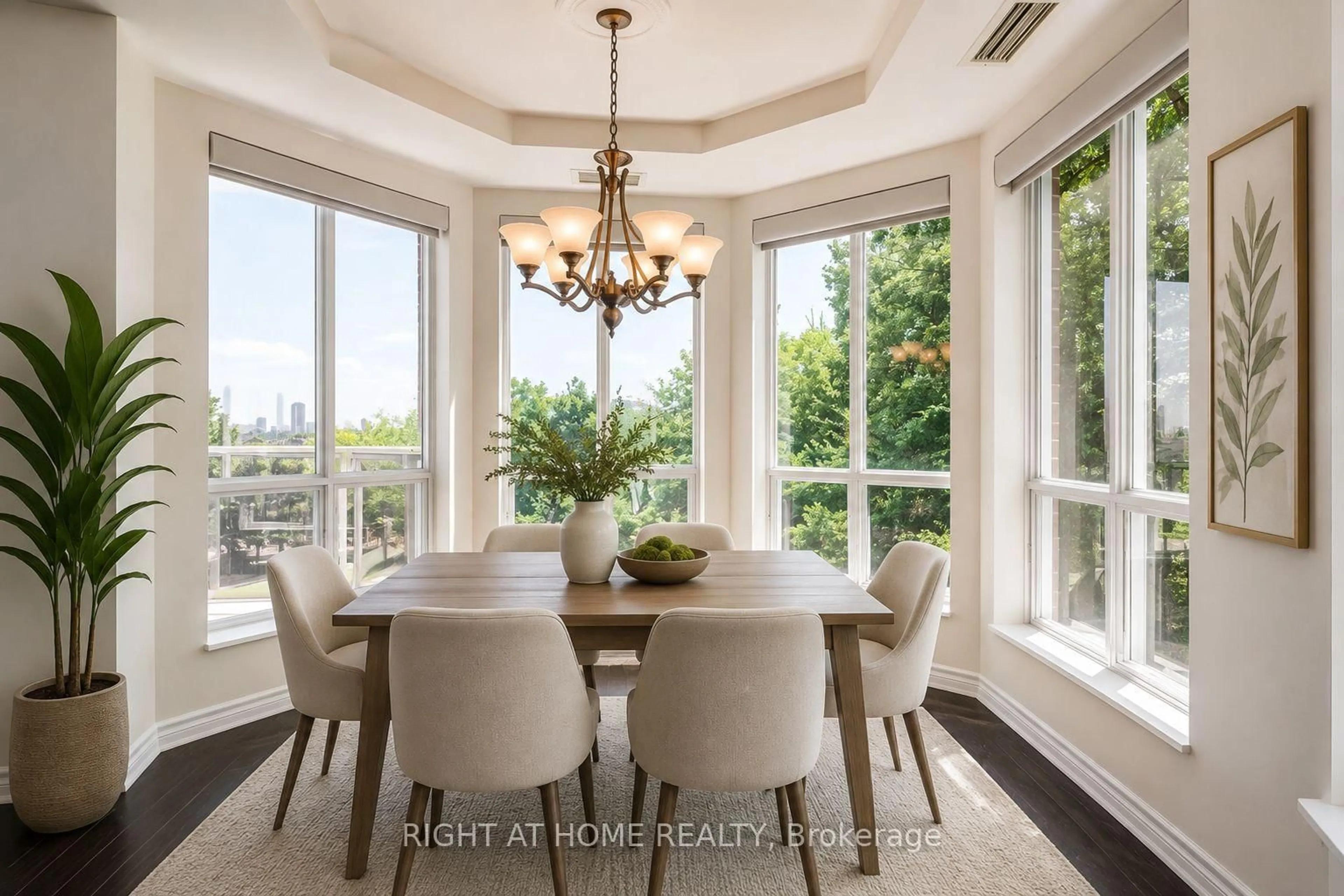 Dining room, unknown for 483 FAITH Ave, Mississauga Ontario L5R 0A1