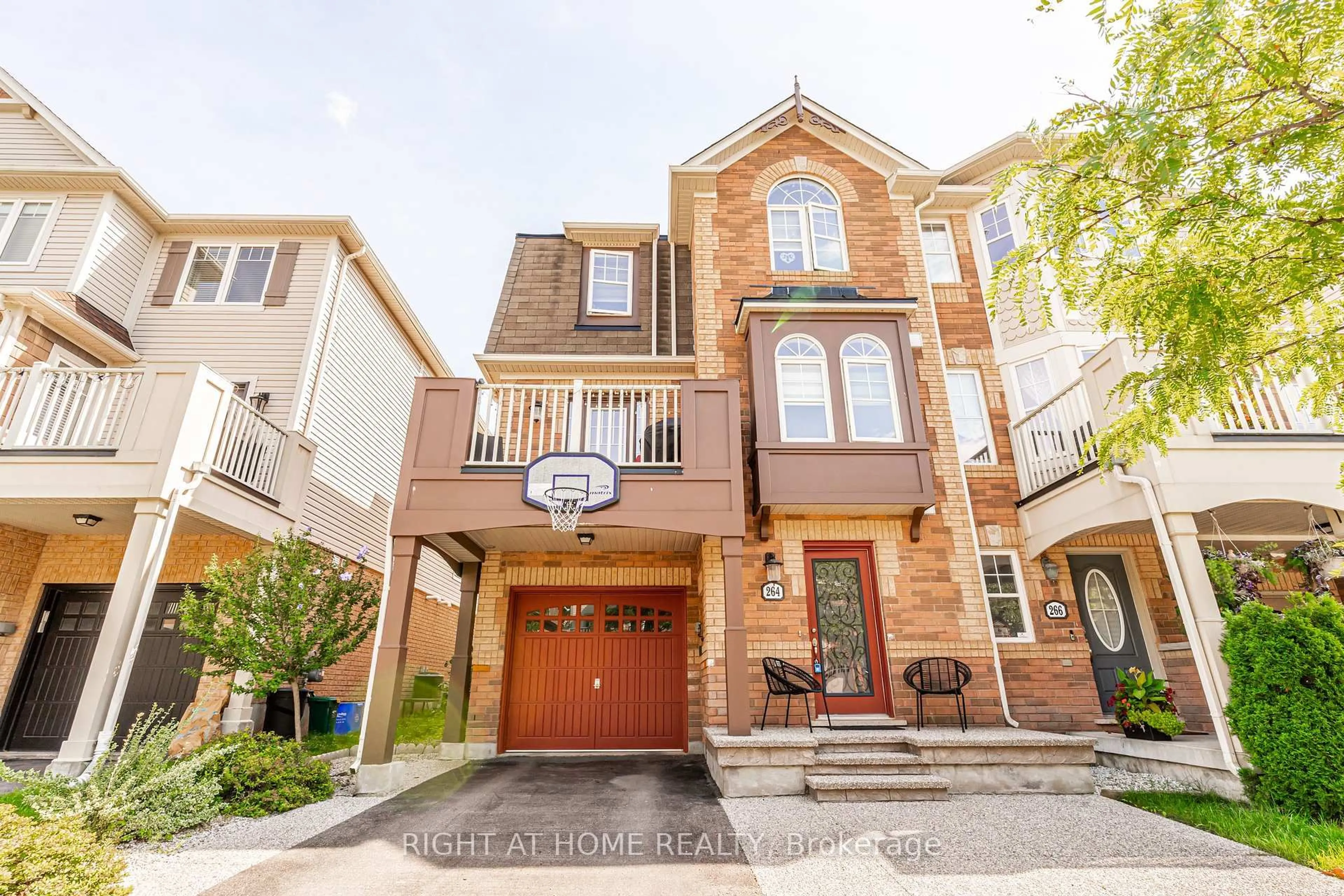 Home with brick exterior material, street for 264 Wetenhall Landing, Milton Ontario L9T 7B7