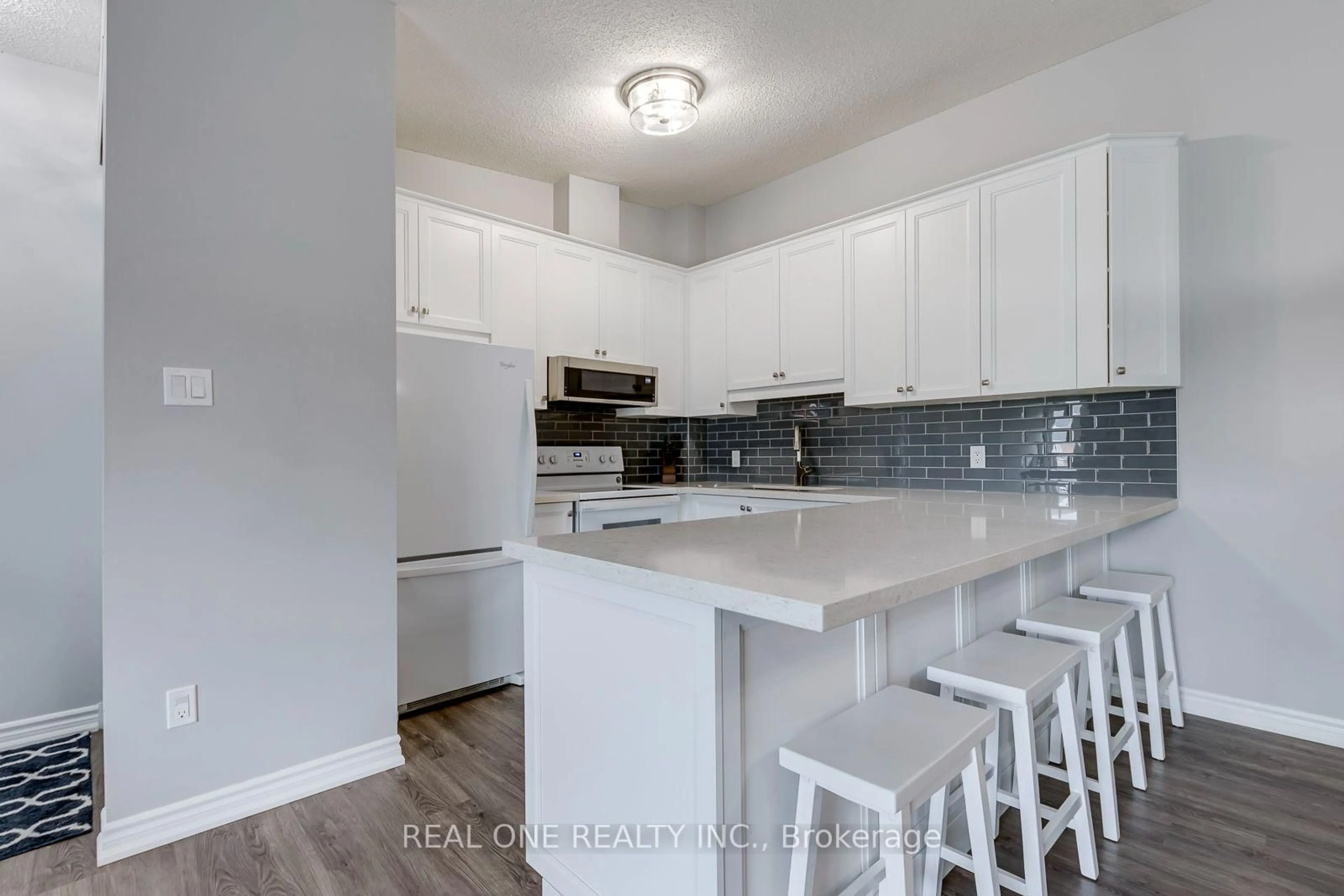 Unknown for 1701 Lampman Ave #707, Burlington Ontario L7L 6R7