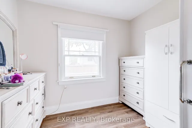 5 Laxis Ave, Toronto 3
