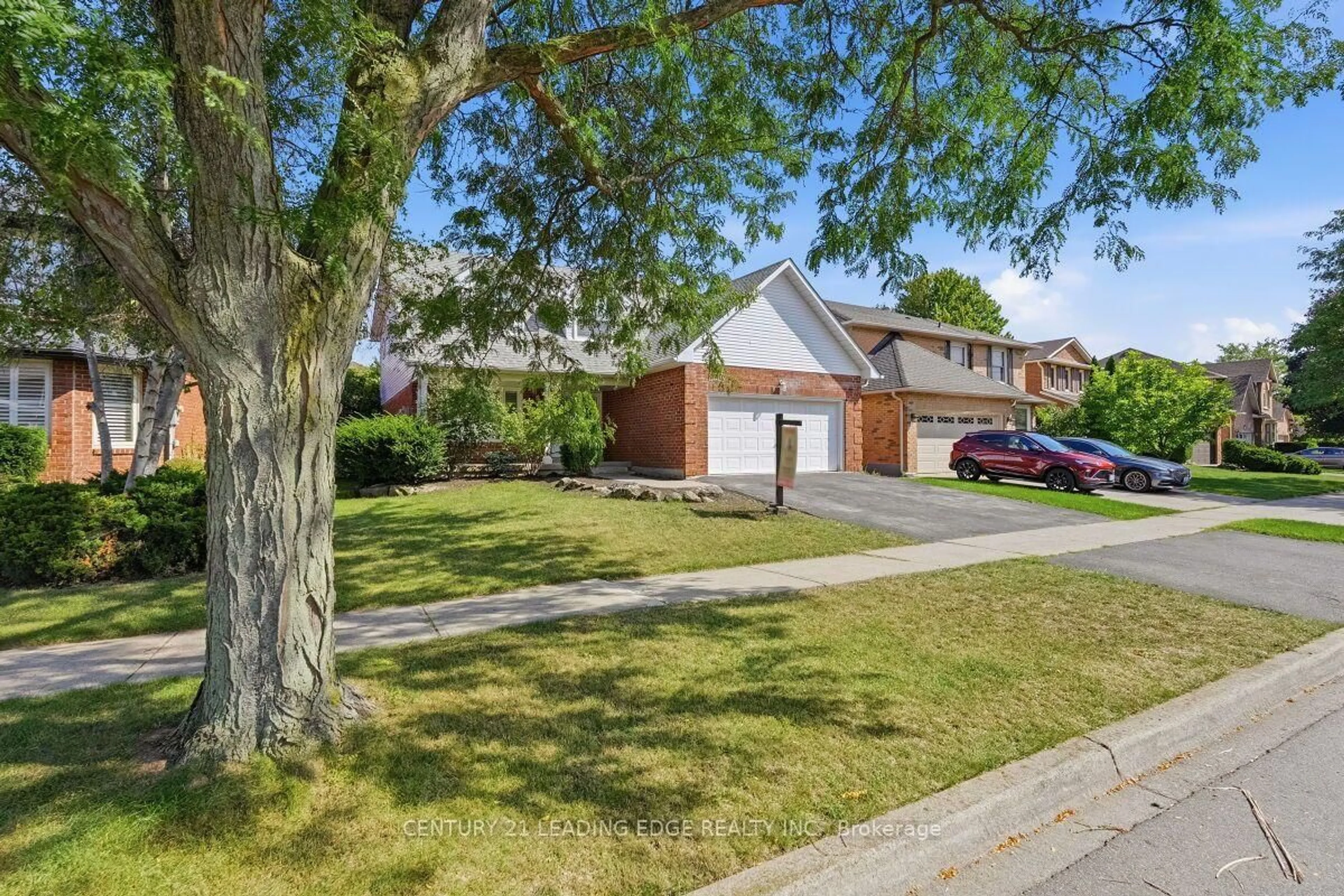 Unknown for 2409 Butternut Cres, Burlington Ontario L7M 3J7