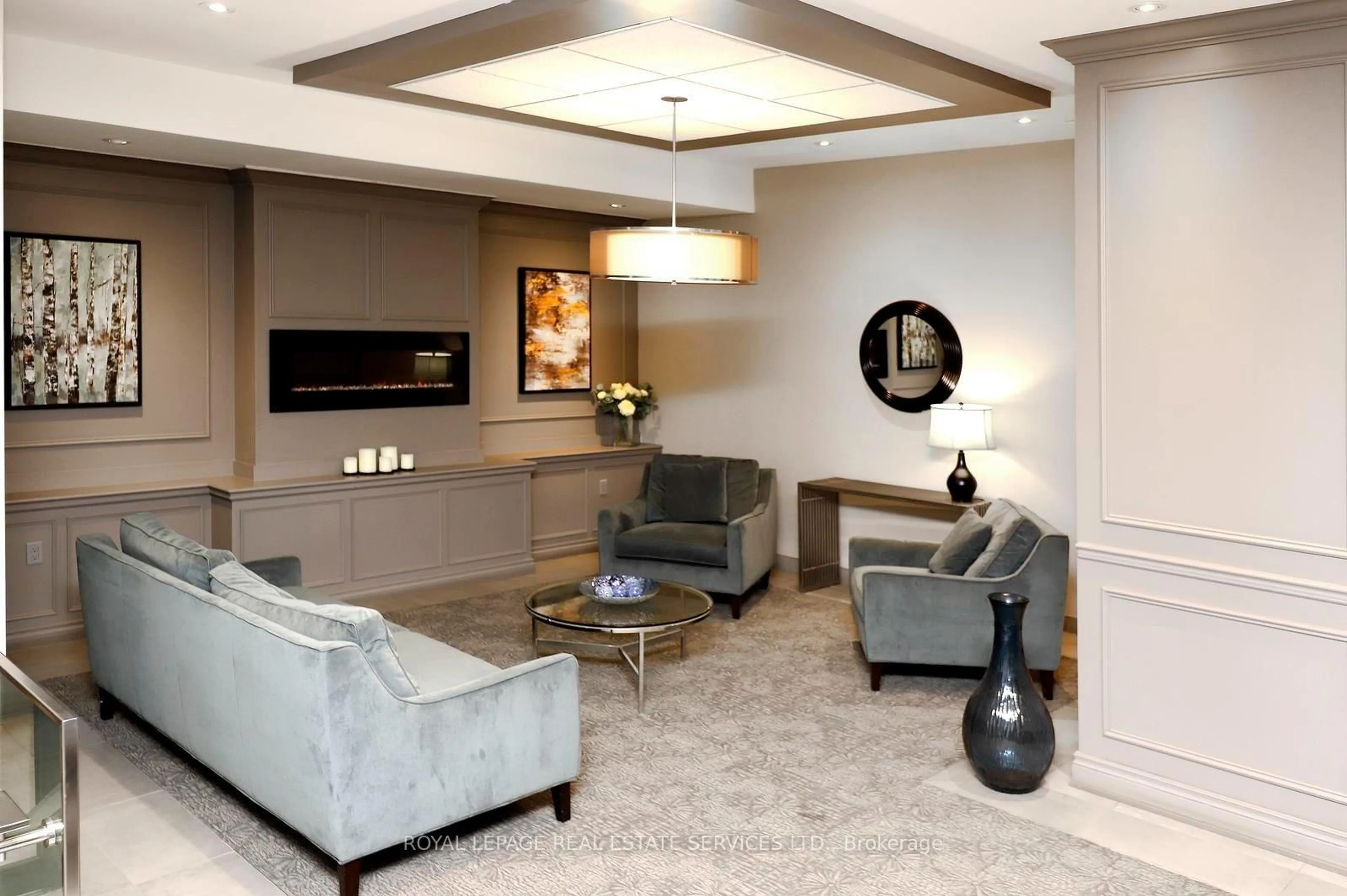 Lobby for 965 Inverhouse Dr #1103, Mississauga Ontario L5J 4B4