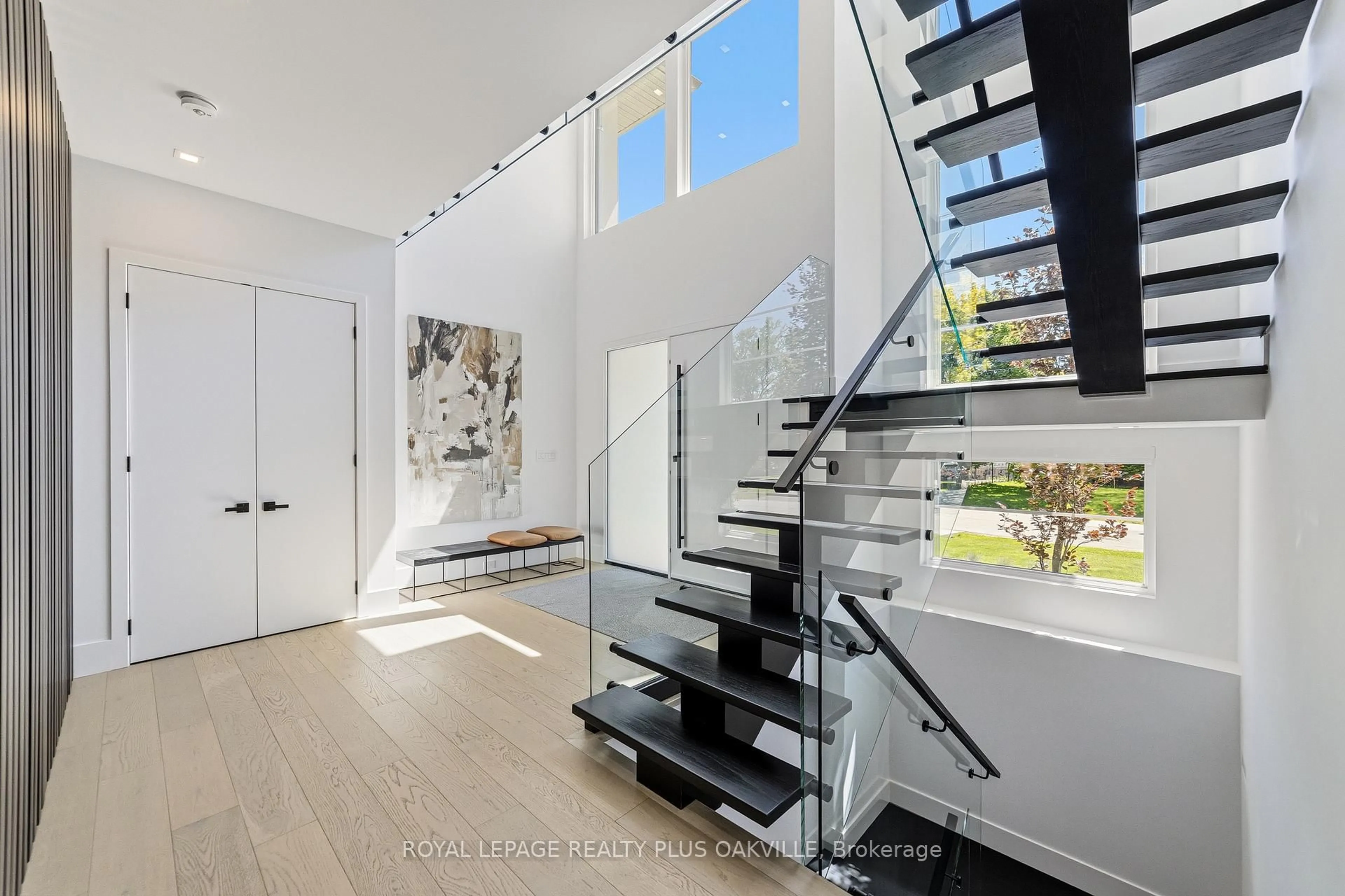 Unknown for 1189 Tisdale St, Oakville Ontario L6L 2S9
