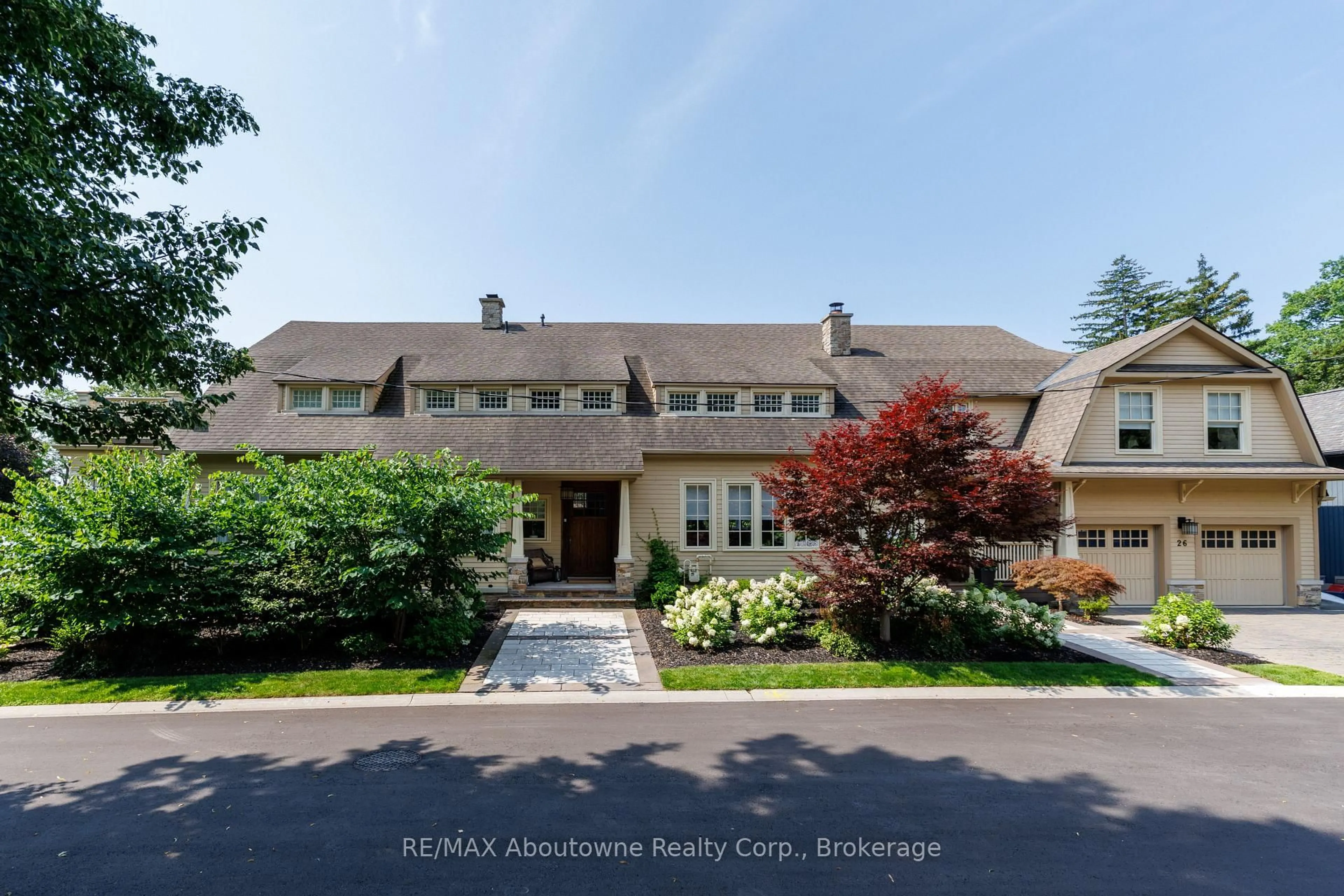 Unknown for 26 Trafalgar Rd, Oakville Ontario L6J 3E7