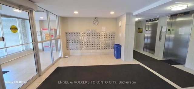 1100 Caven St #1204, Mississauga 3