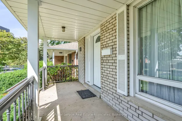 59 Stapleton Dr, Toronto 4