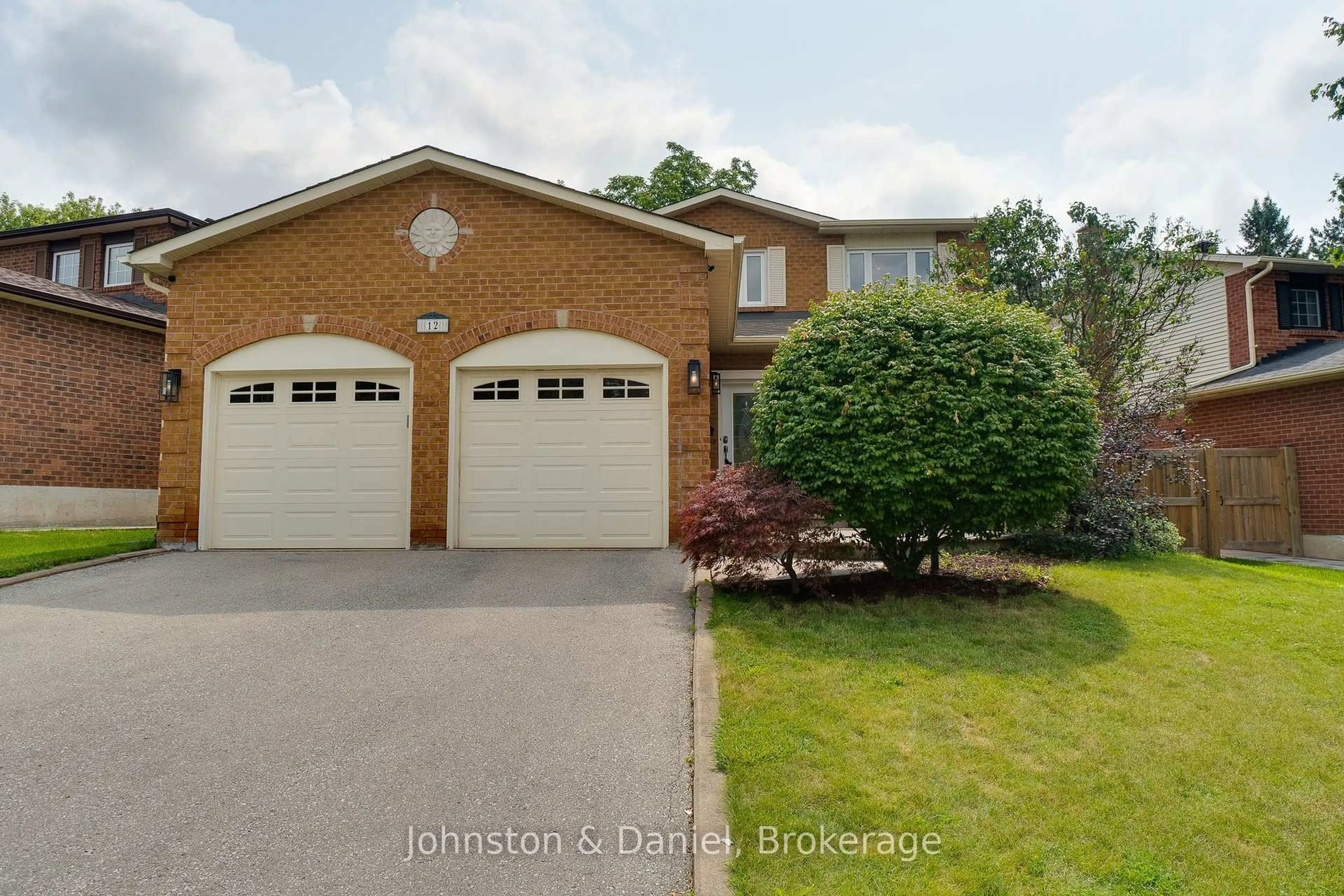 Home with brick exterior material, street for 12 Jason Cres, Halton Hills Ontario L7G 4Z4